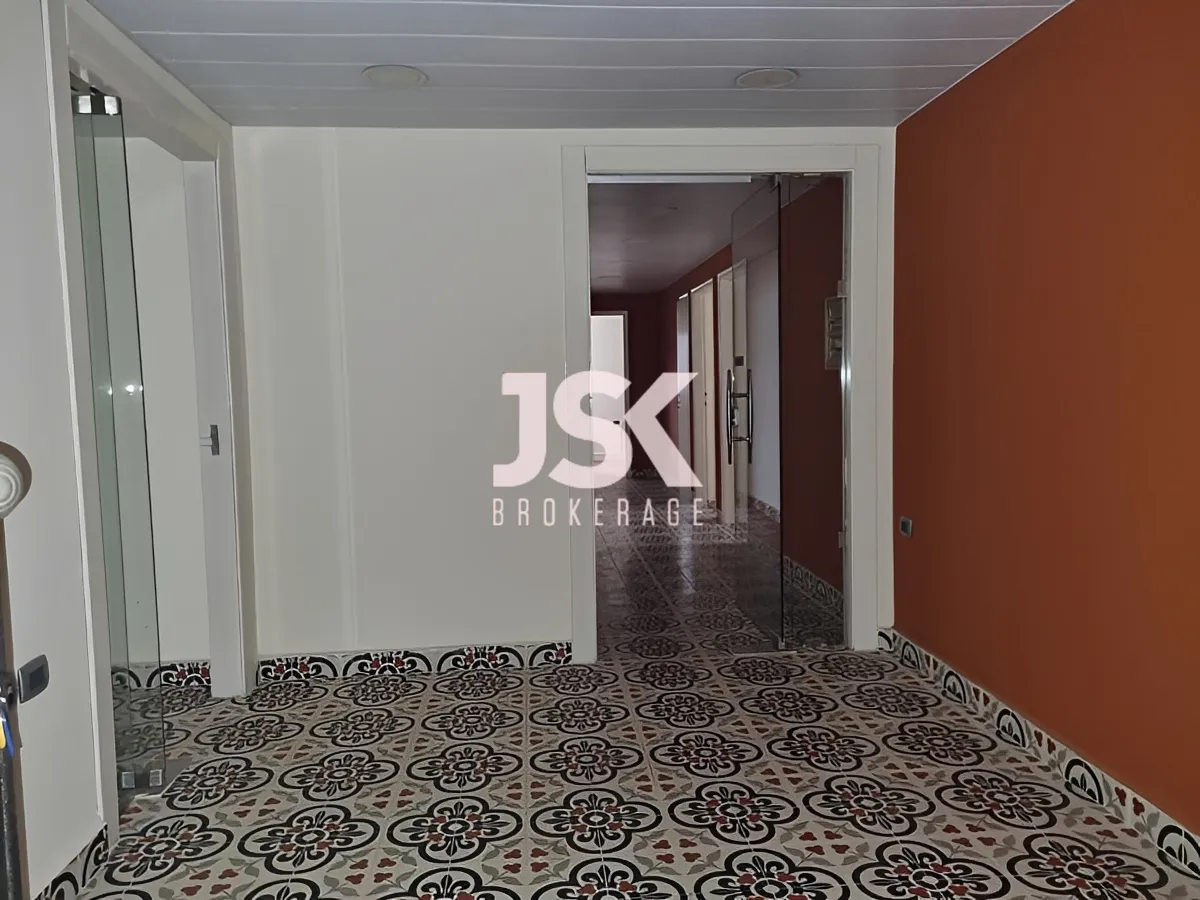 Office for rent in Verdun, Beirut, Lebanon