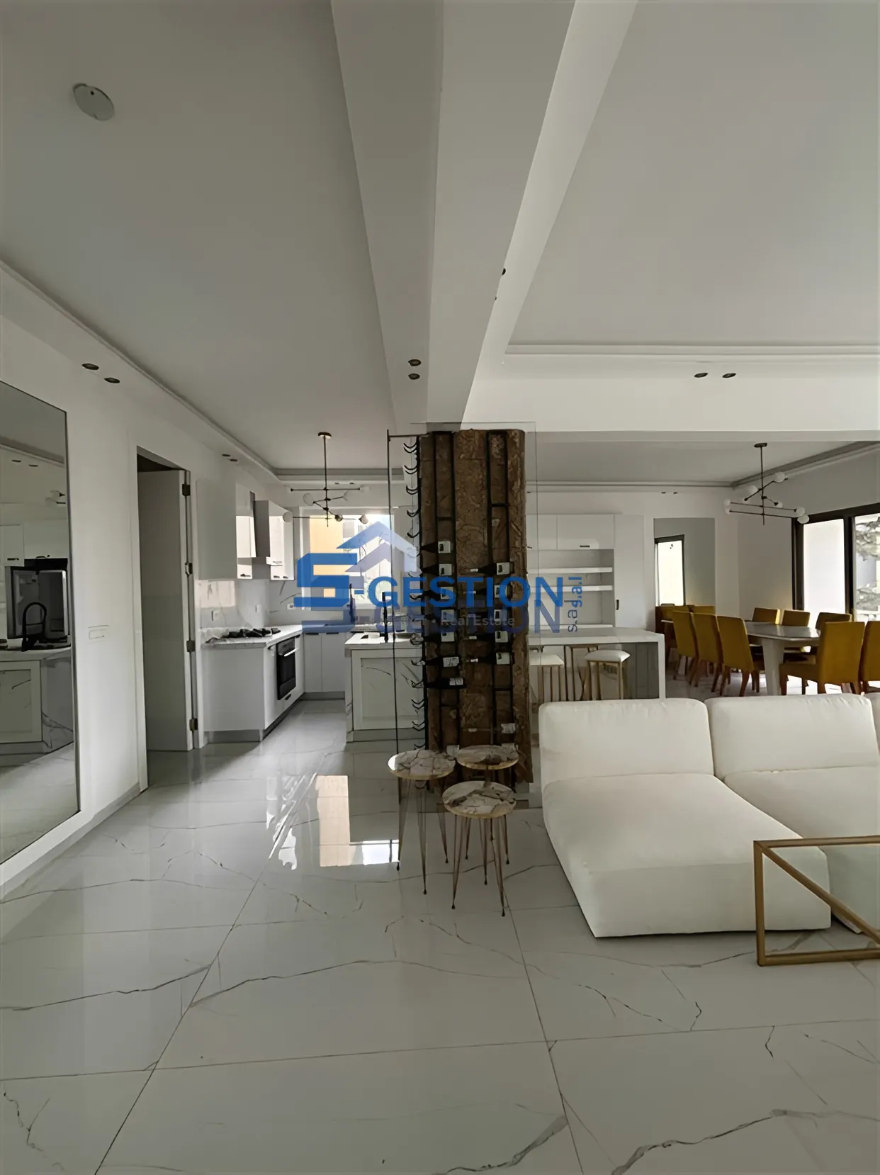 Apartment for Sale in Achrafieh - 3 bed, 3 bath