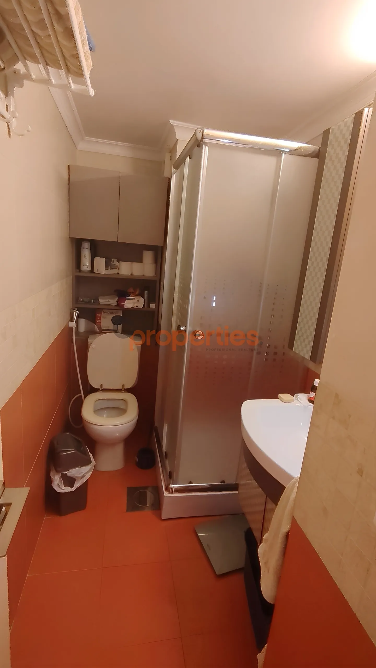 Chalet for Sale in Safra
