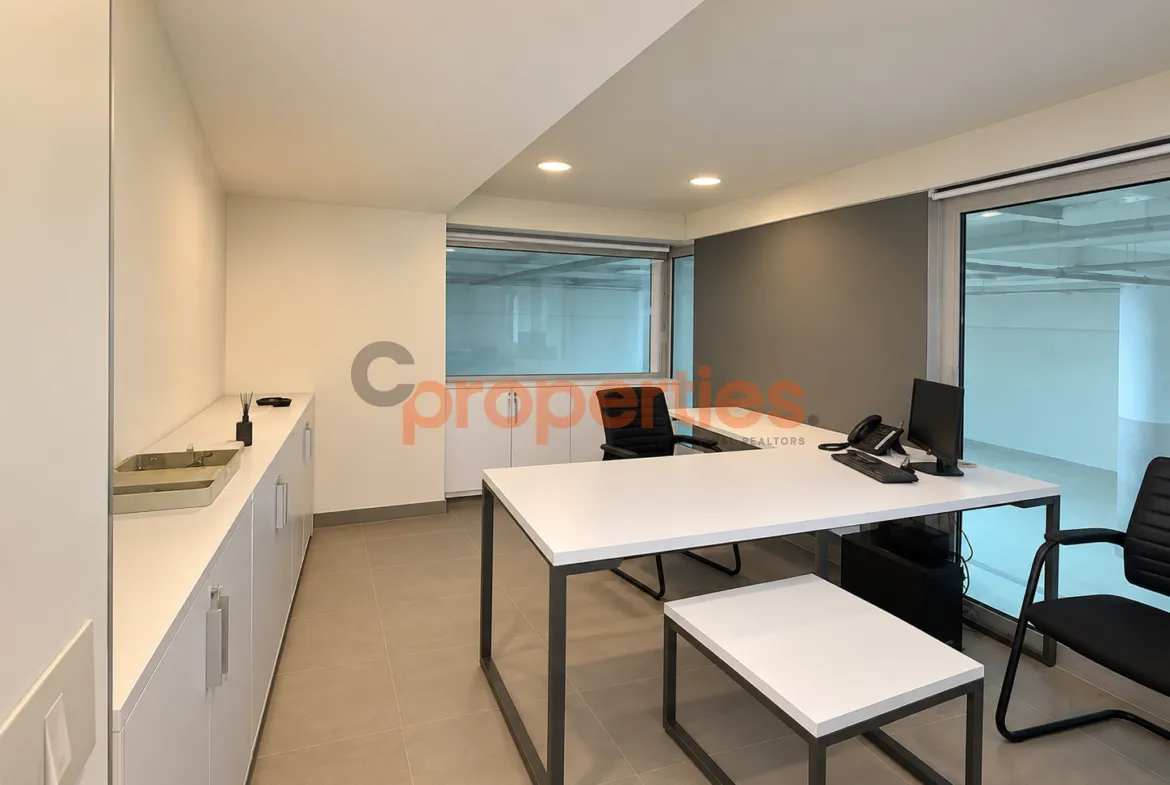 Showroom for Rent in Mansourieh