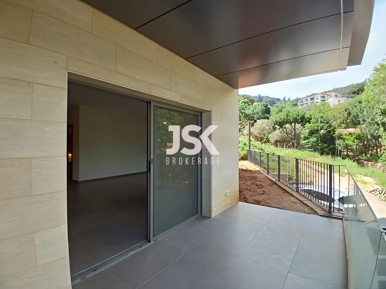 Apartment for Sale in Roumieh