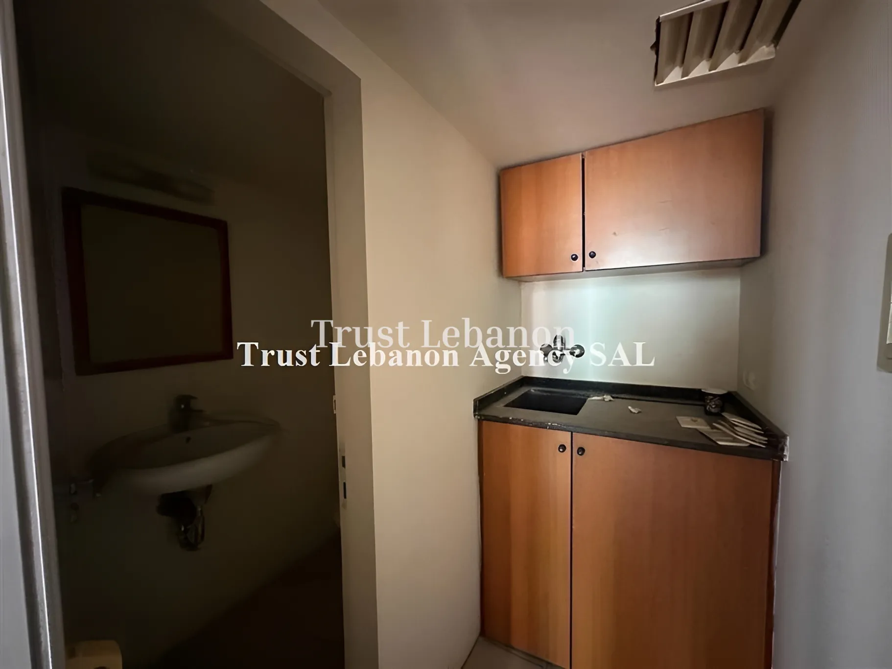 Office for rent in Horch Tabet, Lebanon