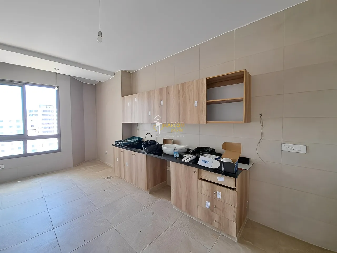 Apartment for Sale in Jdeideh - 3 bed, 4 bath