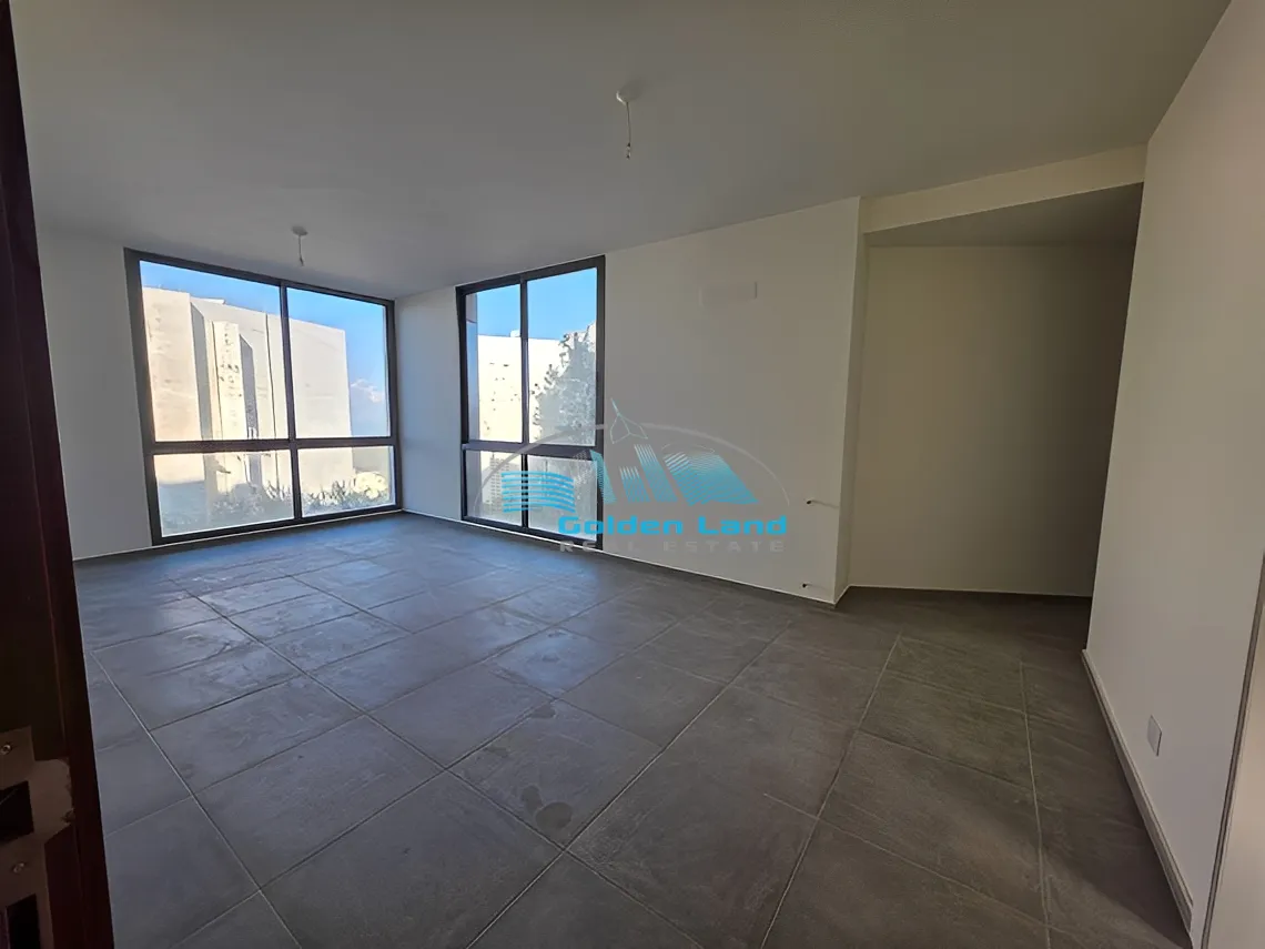 Apartment for Sale in Mazraat Yachoua, Lebanon - 2 bed, 2 bath