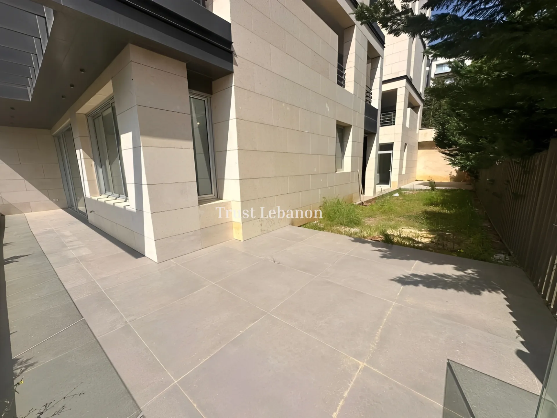 Apartment for sale in Montiverdi, Lebanon - 3 bed, 4 bath