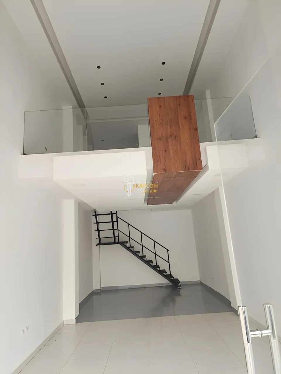 Shop for sale in Jisr El Wate