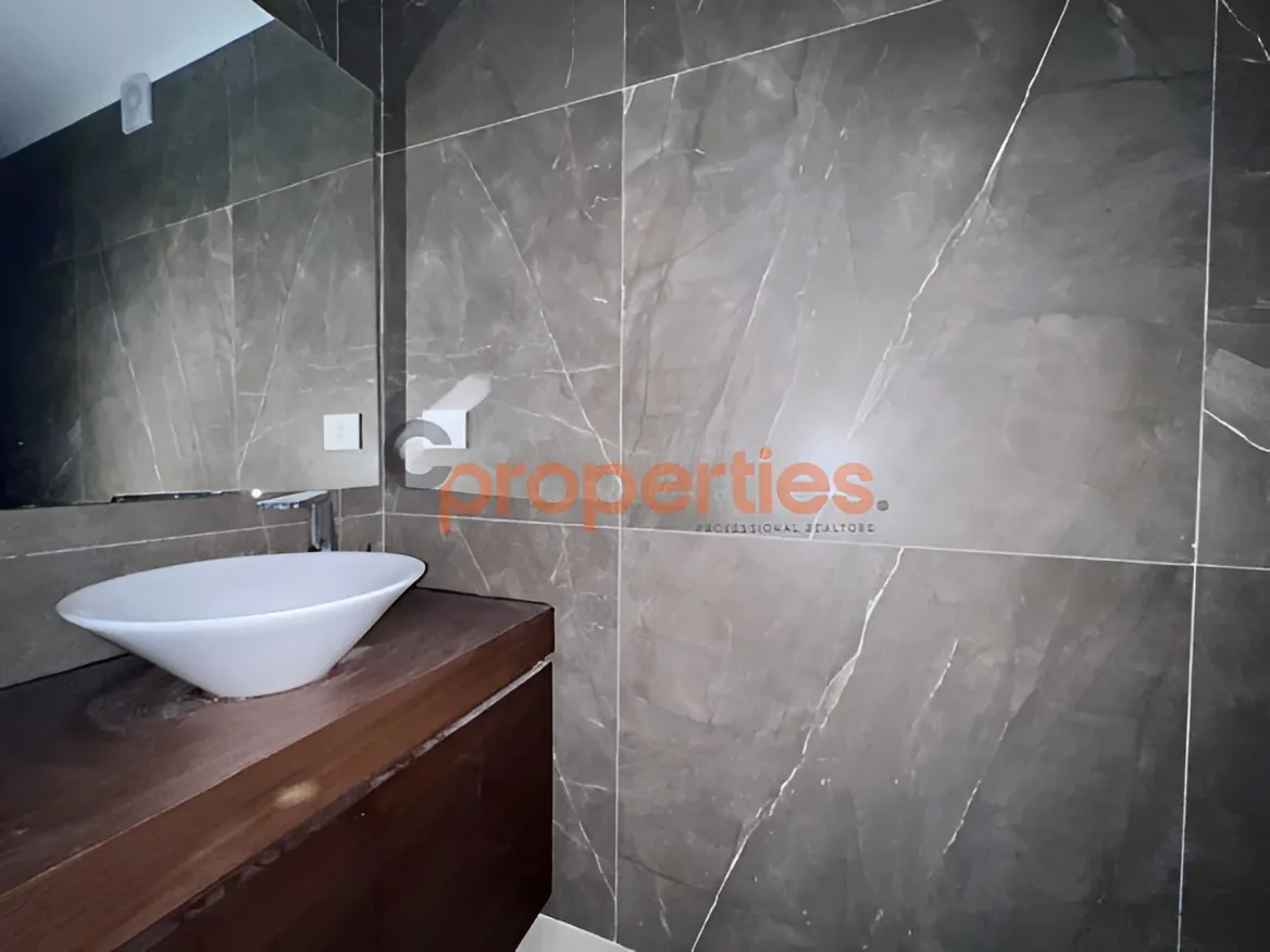 Apartment for Sale in Beit Meri