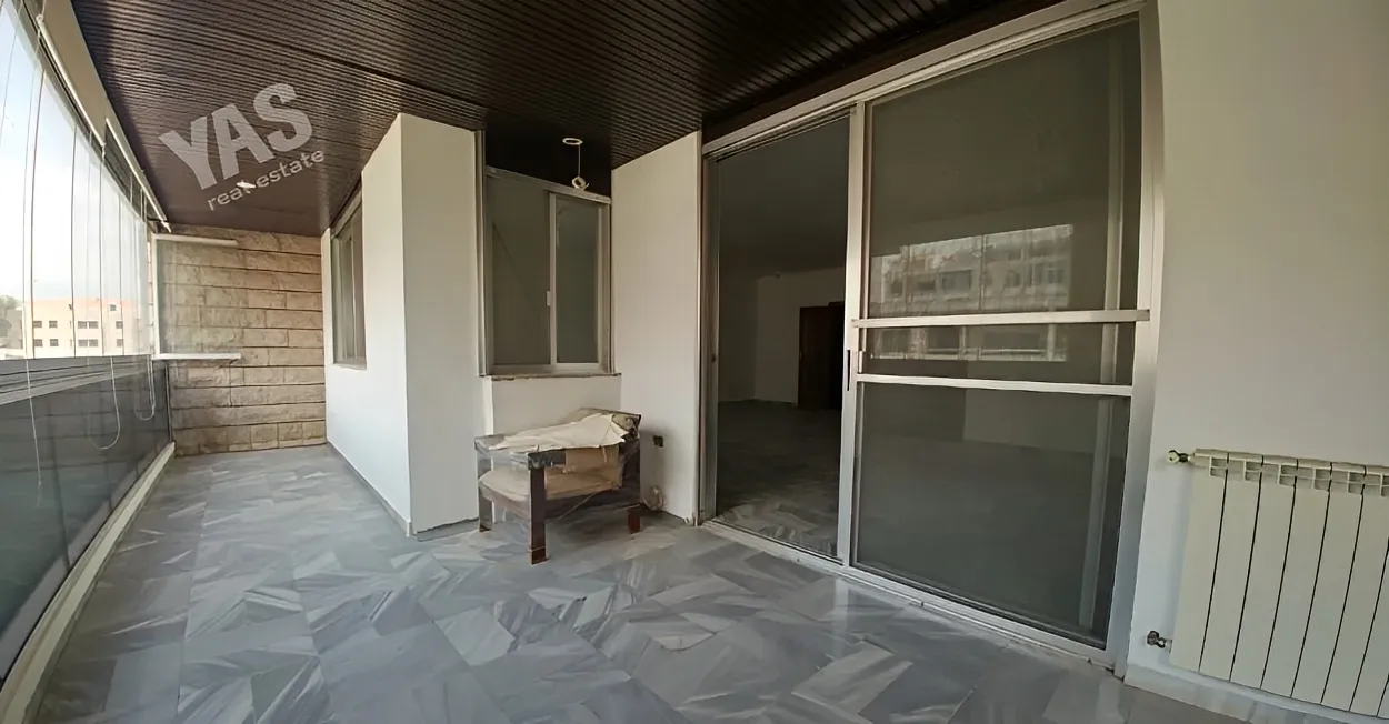 Apartment for Sale in Ballouneh