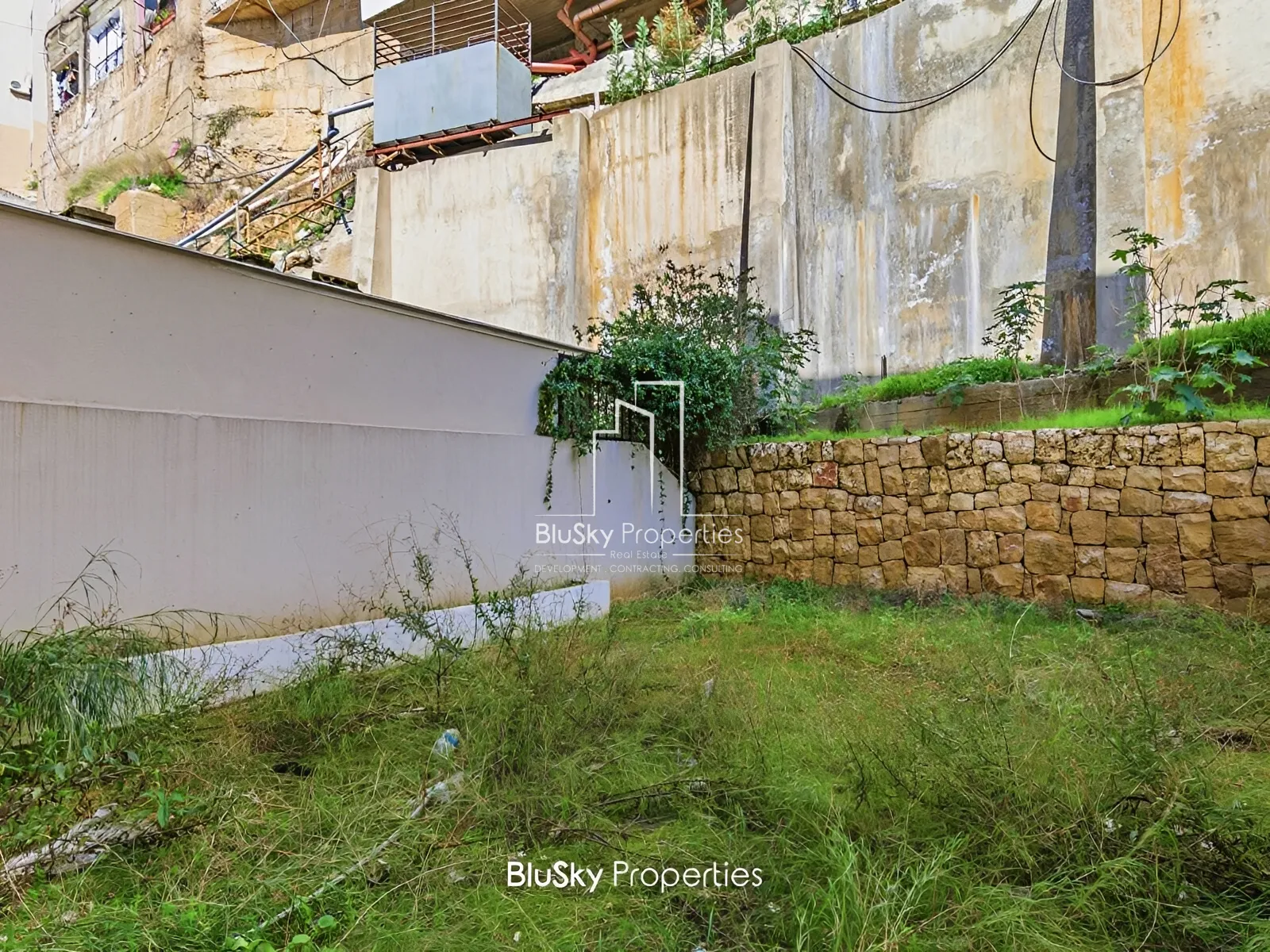 Apartment for Sale in Mansourieh - 2 bed, 2 bath