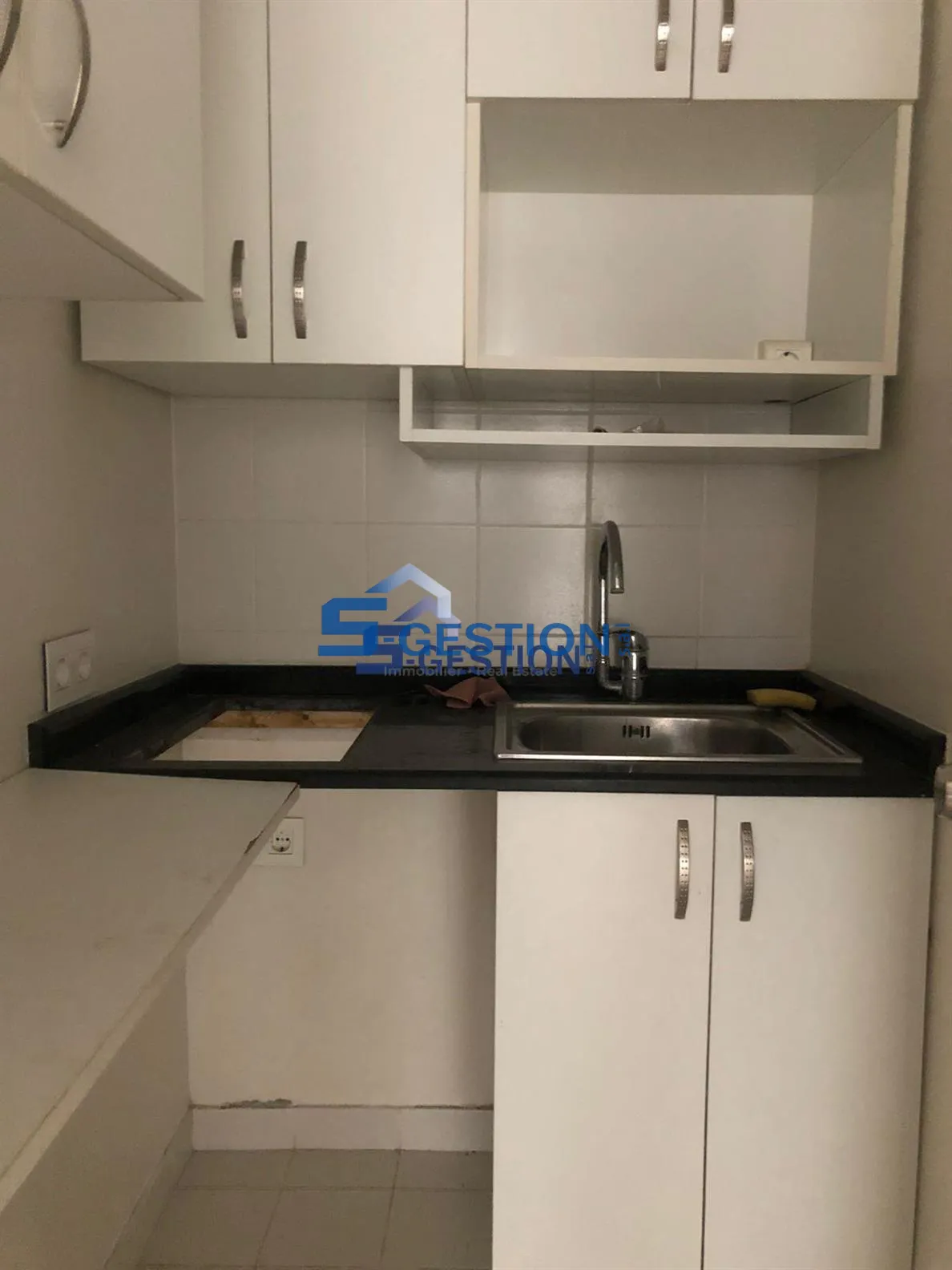 Office for Rent in Achrafieh
