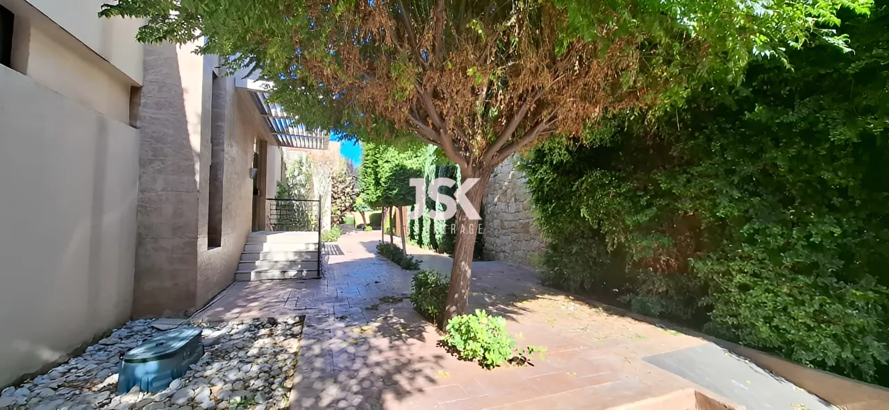 Apartment for Sale in Ain Aar - 2 bed