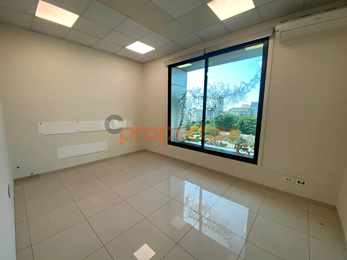 Office for Rent in Zalqa