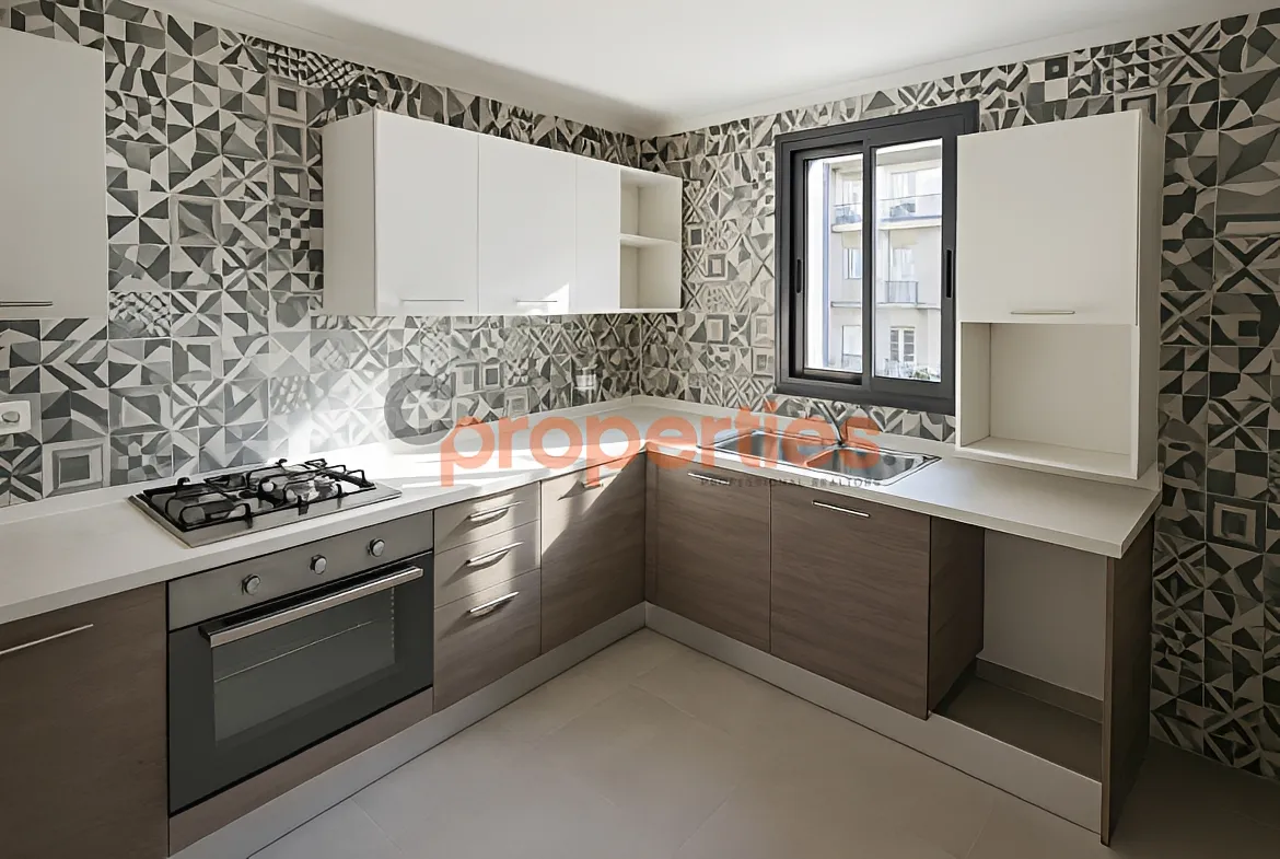 Apartment for Sale in Achrafieh - 3 bed, 4 bath
