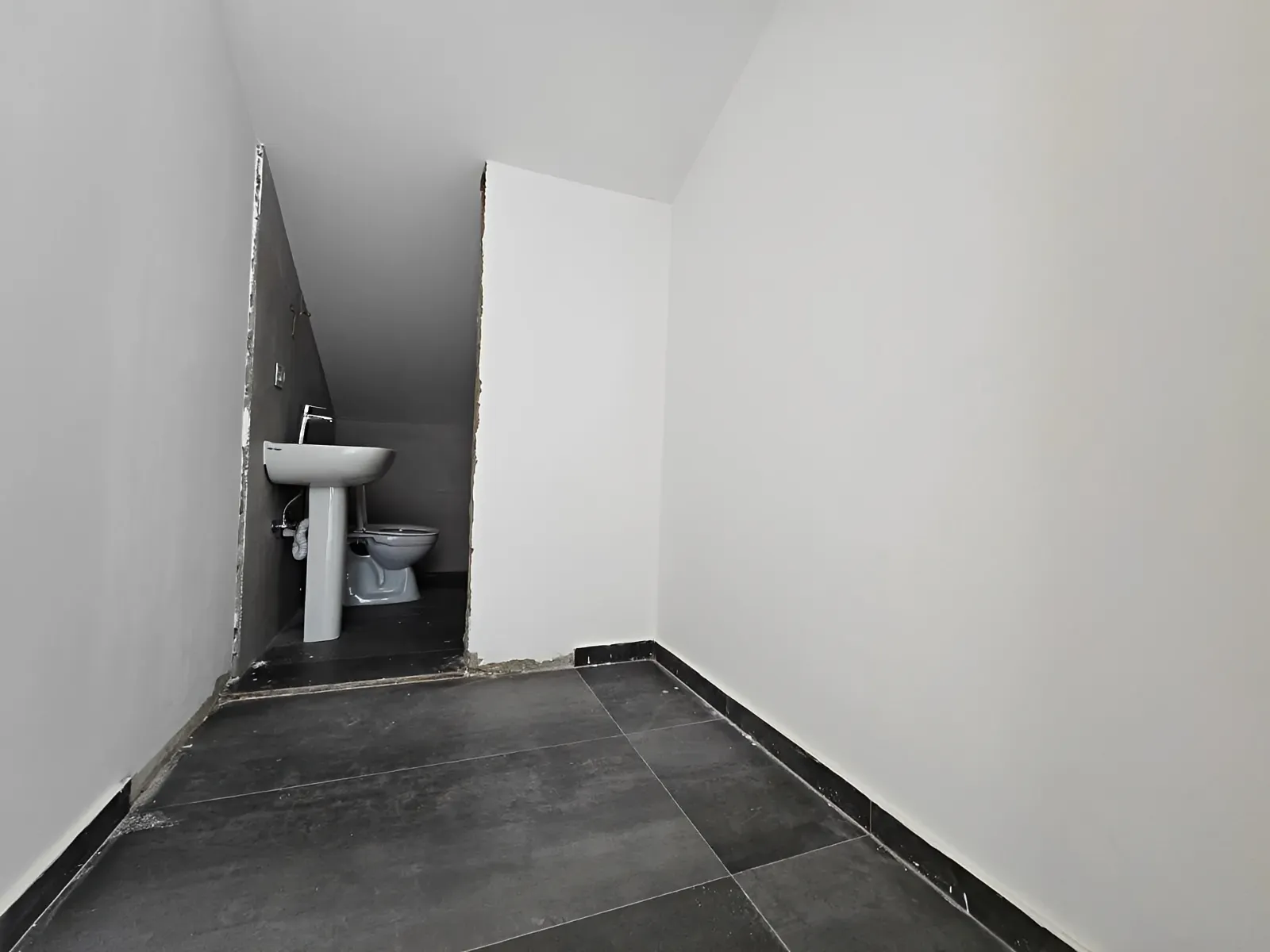 Apartment for Sale in Rayfoun