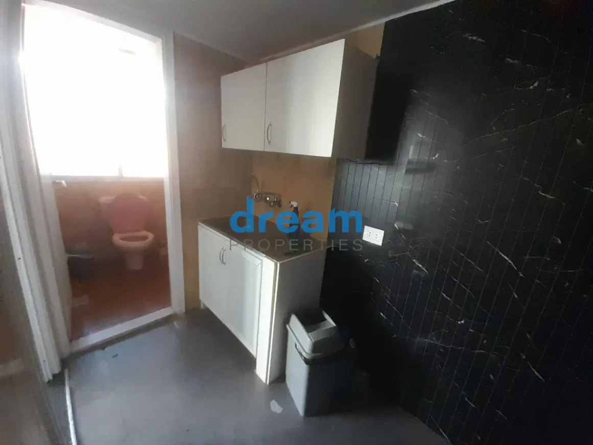 Office for rent in Baouchriyeh, Lebanon