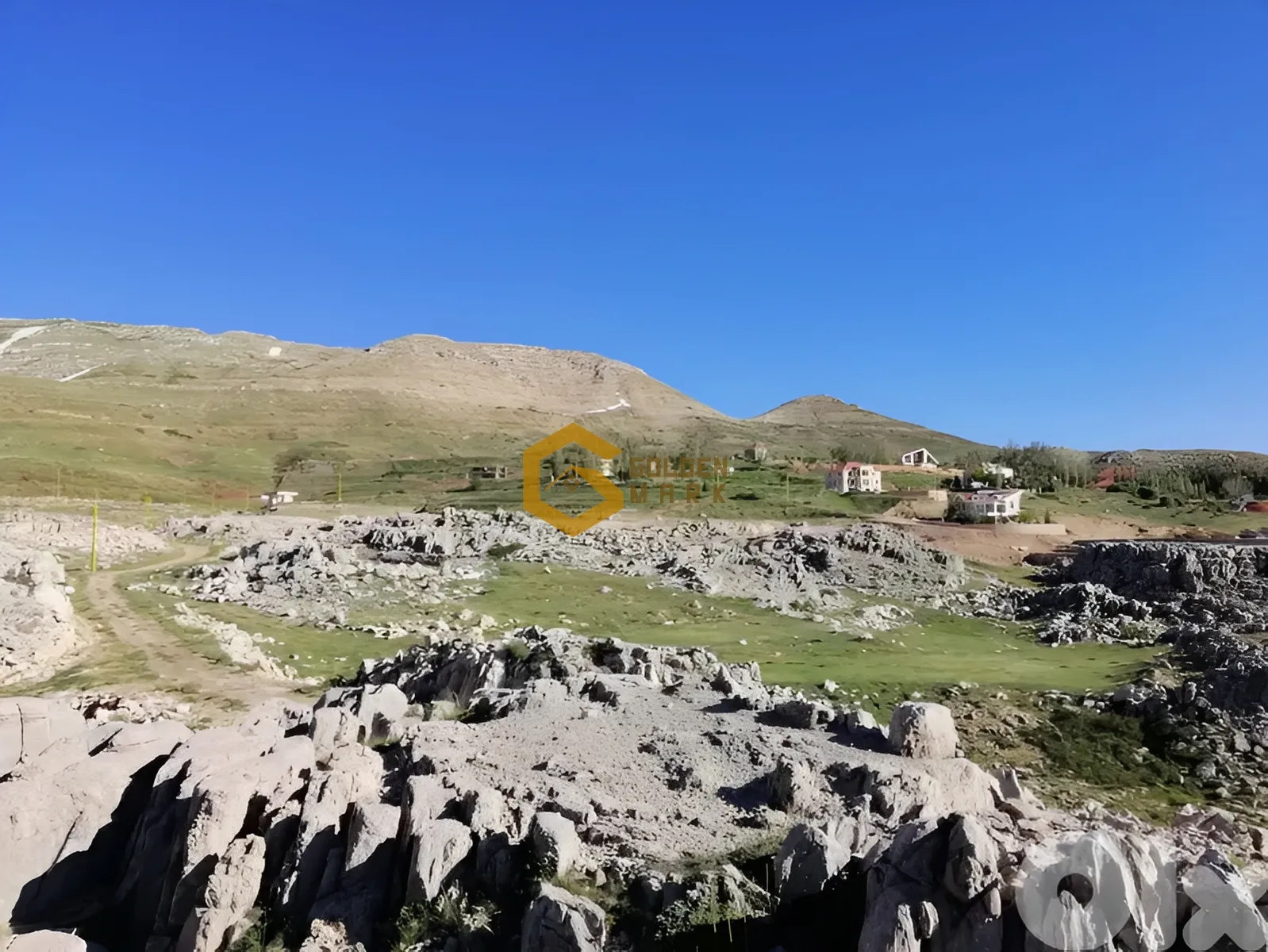 Land for Sale in Laqlouq