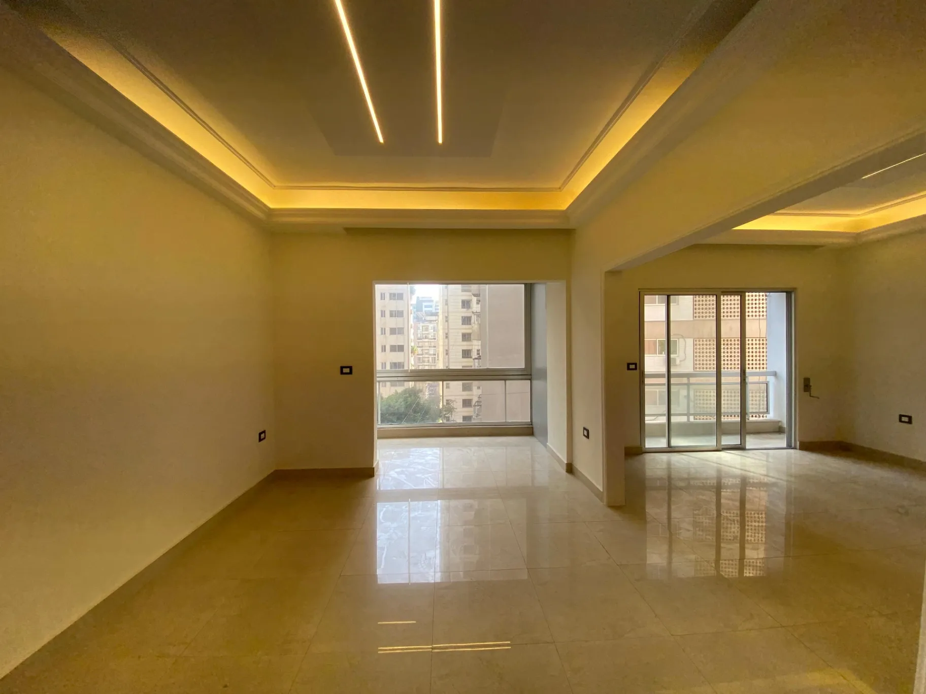 Apartment for sale in Raoucheh, Beirut, Lebanon