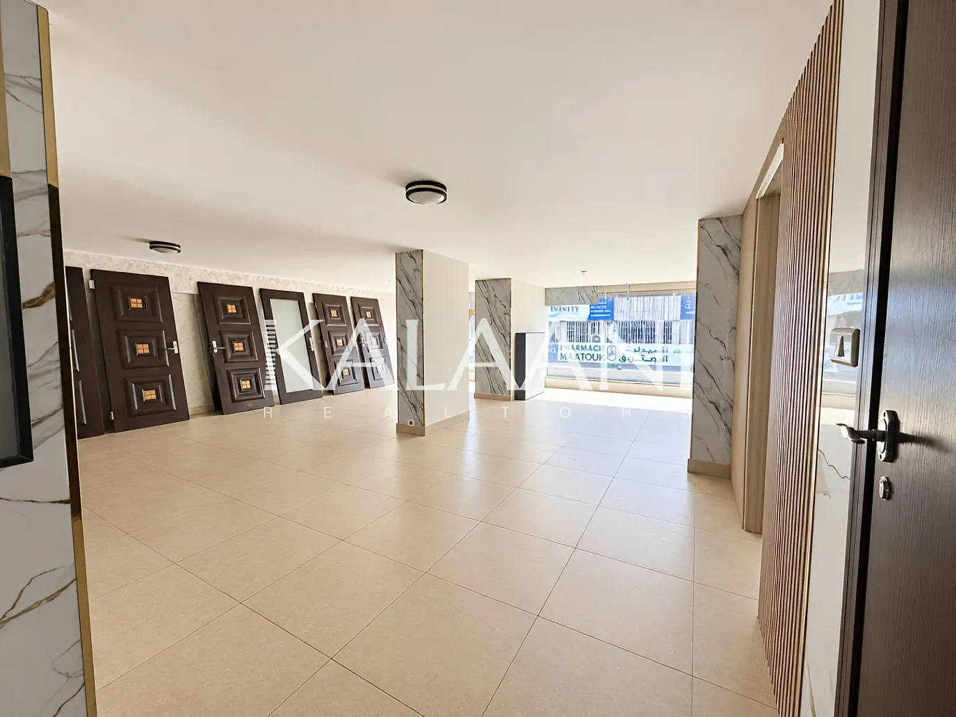 Shop for rent in Jdeideh