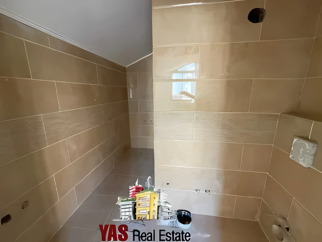 Apartment for Sale in Ballouneh