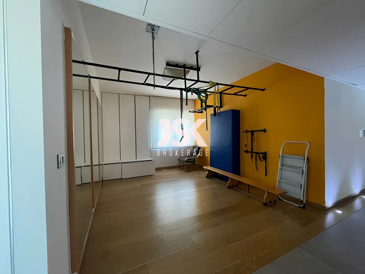 Apartment for Rent in Ain Al Mraiseh