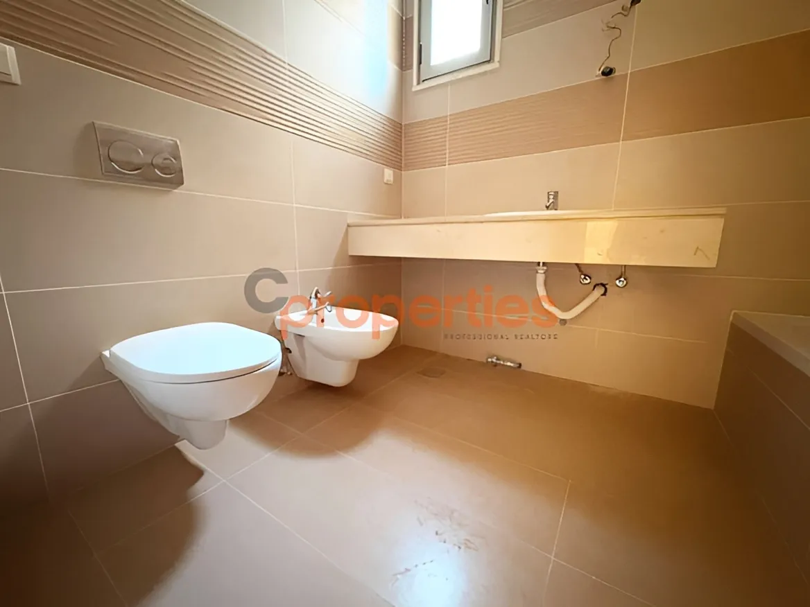 Apartment for Rent in Louaizeh