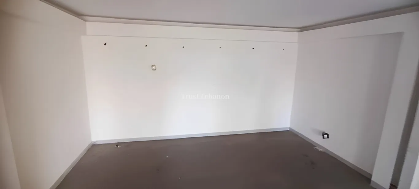 Showroom for rent in Dbayeh, Lebanon