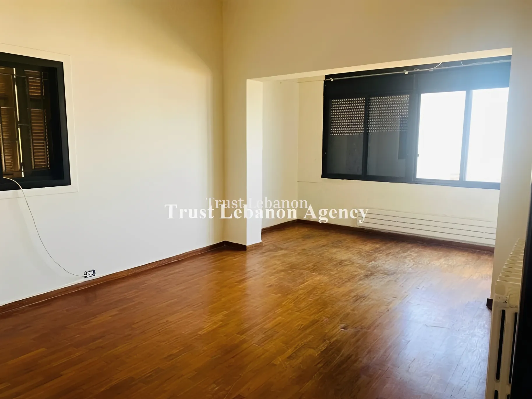 Apartment for rent in Bayada Main Road - 3 bed, 4 bath