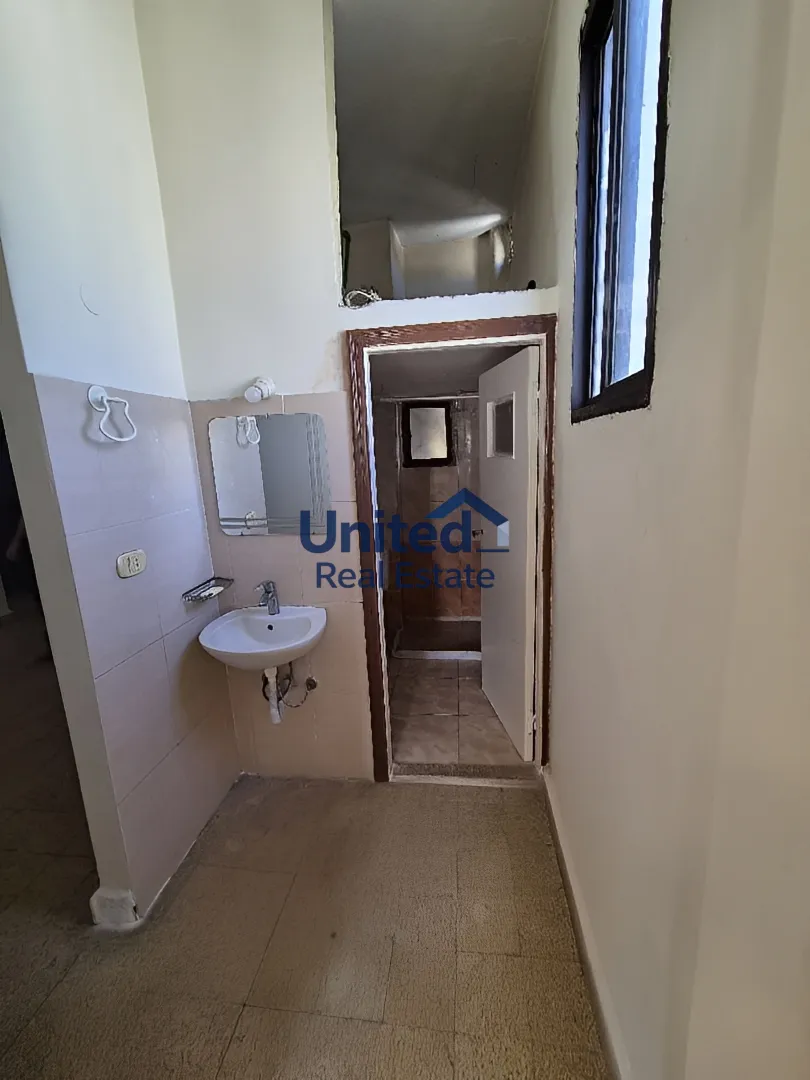 Apartment for rent in Forn El Chebbak