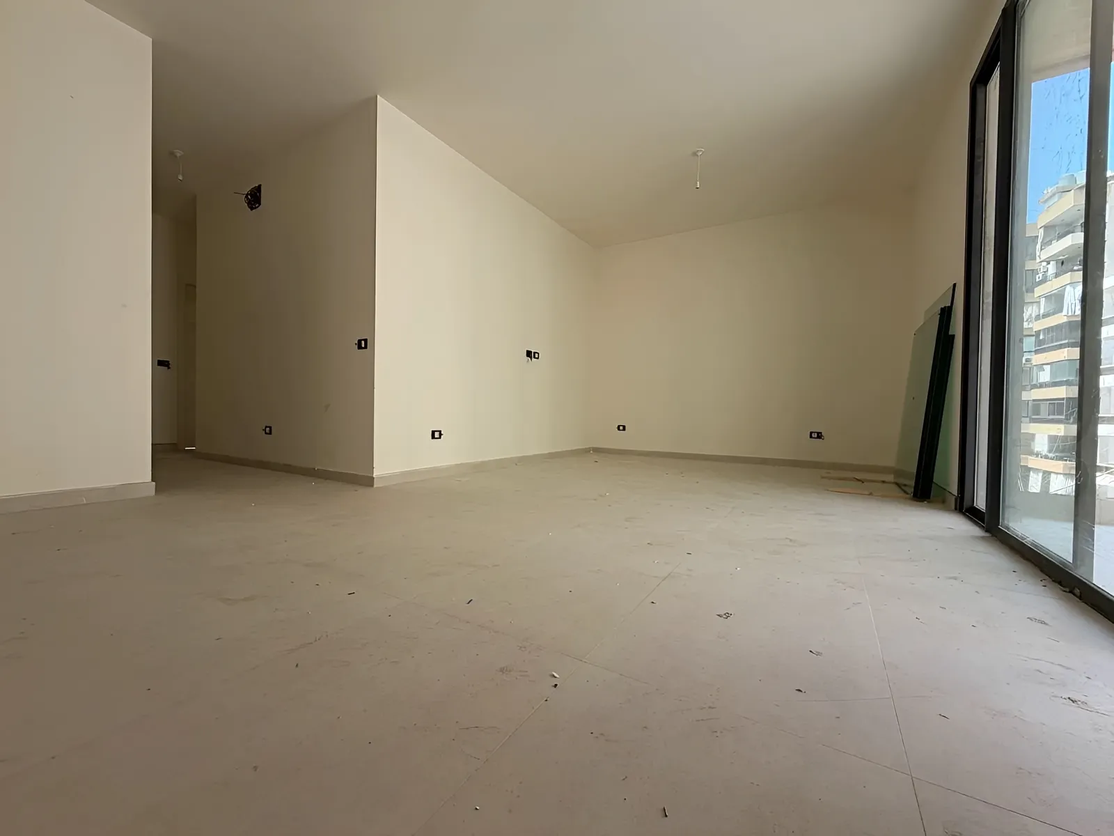 Apartment for Sale in Zouk Mosbeh - 3 bed, 3 bath