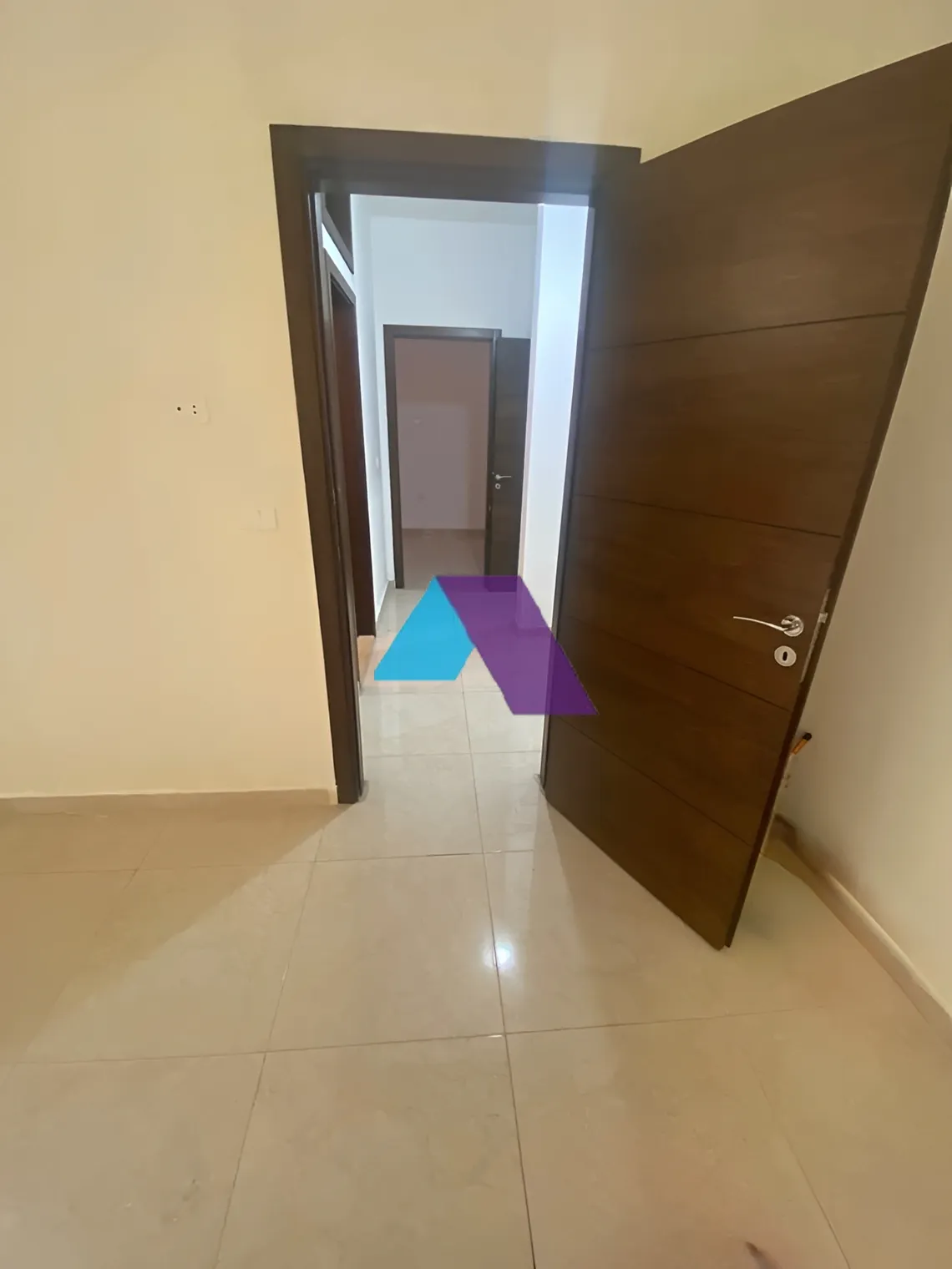 Apartment for rent in Halat