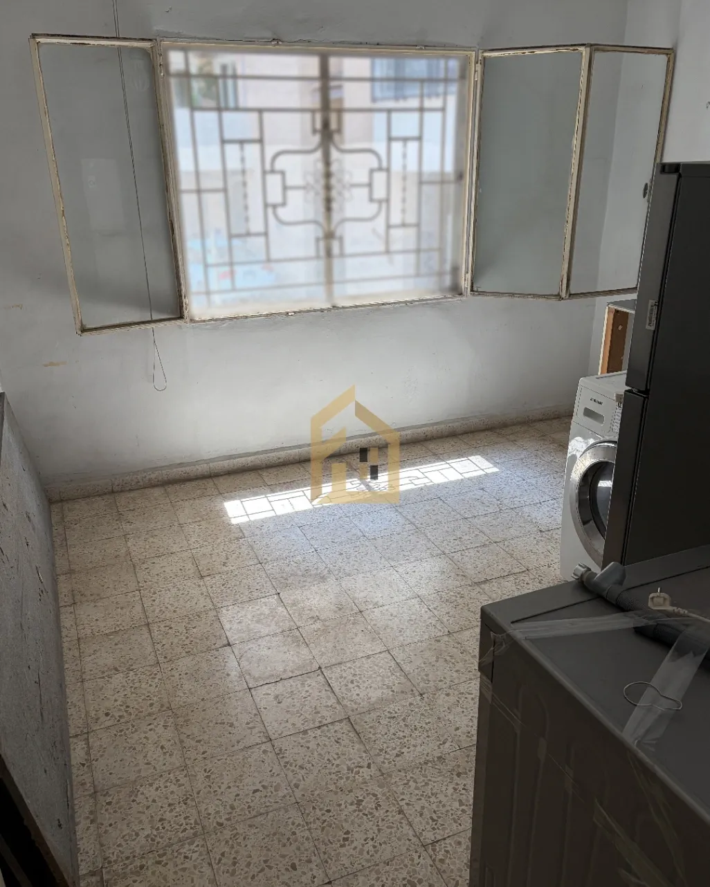 Apartment for sale in Antelias, Lebanon - 3 bed, 1 bath