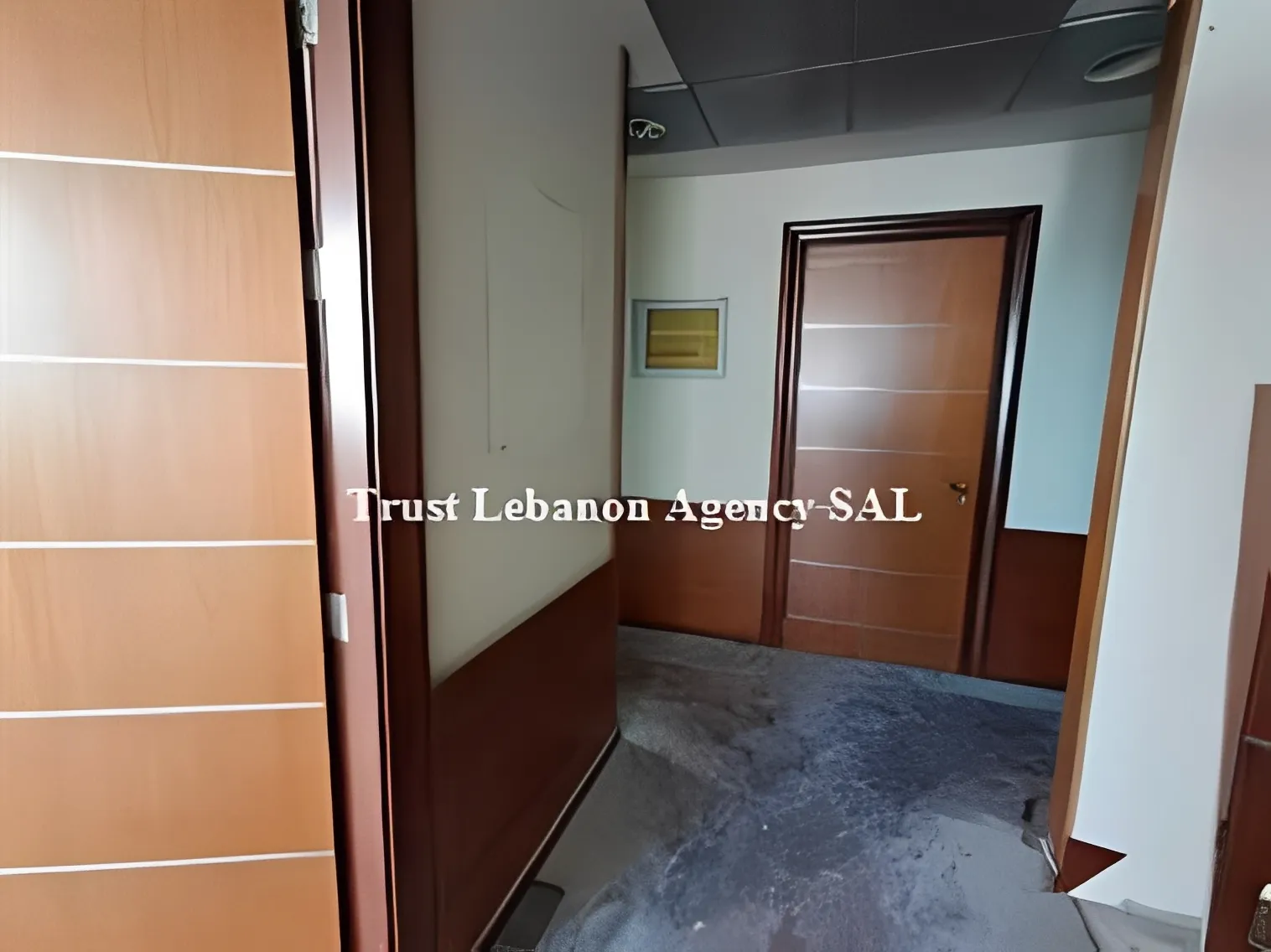 Office for rent in Metn, Horsh Tabet