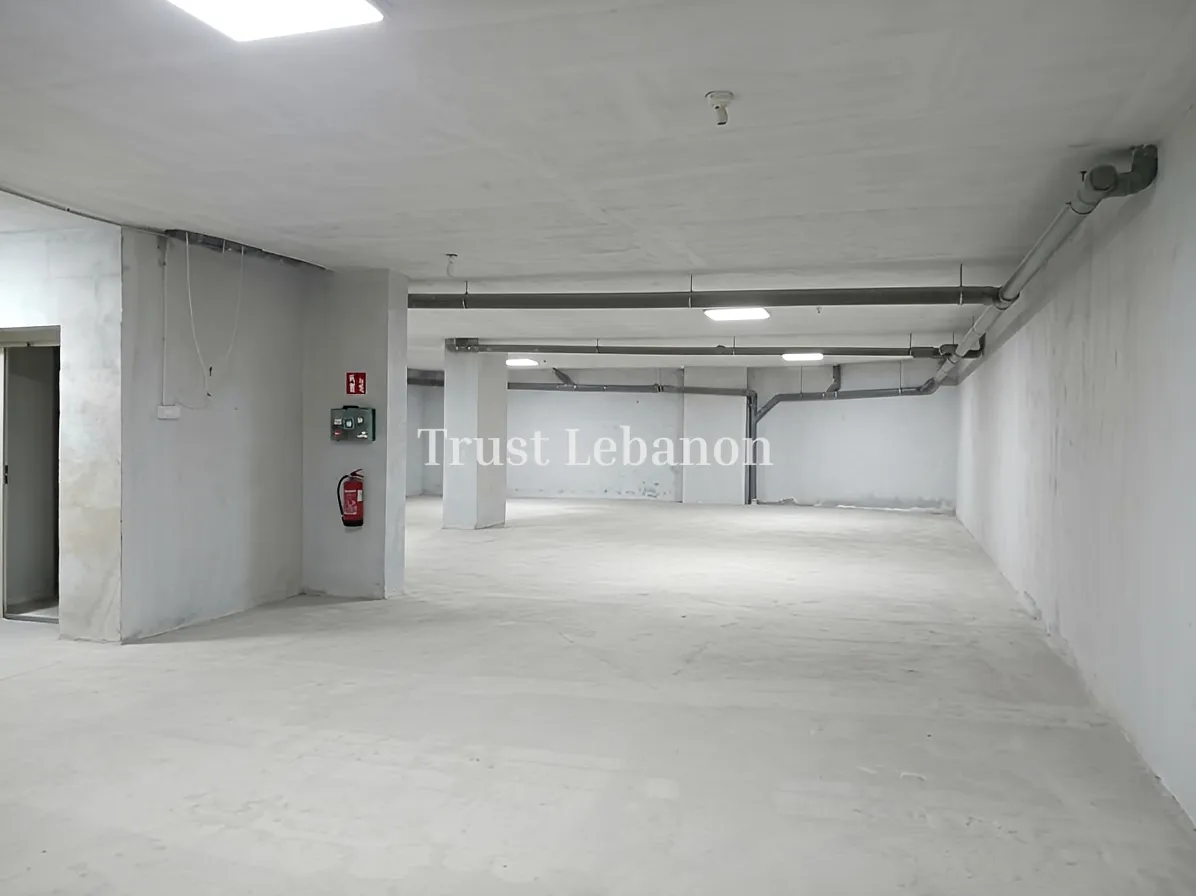 Warehouse for rent in Zikrit