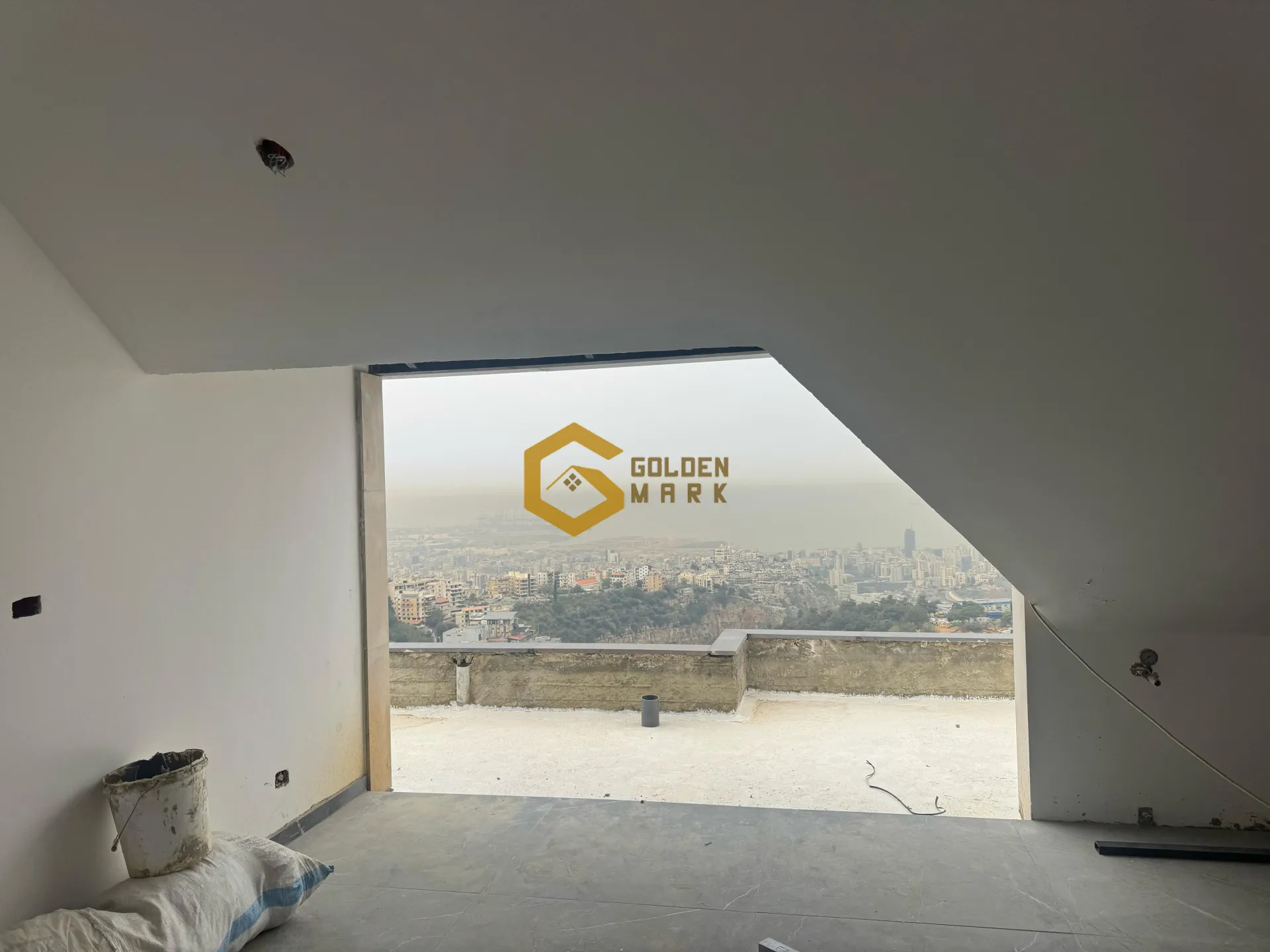 Loft for Sale in Tilal Ain Saadeh, Metn