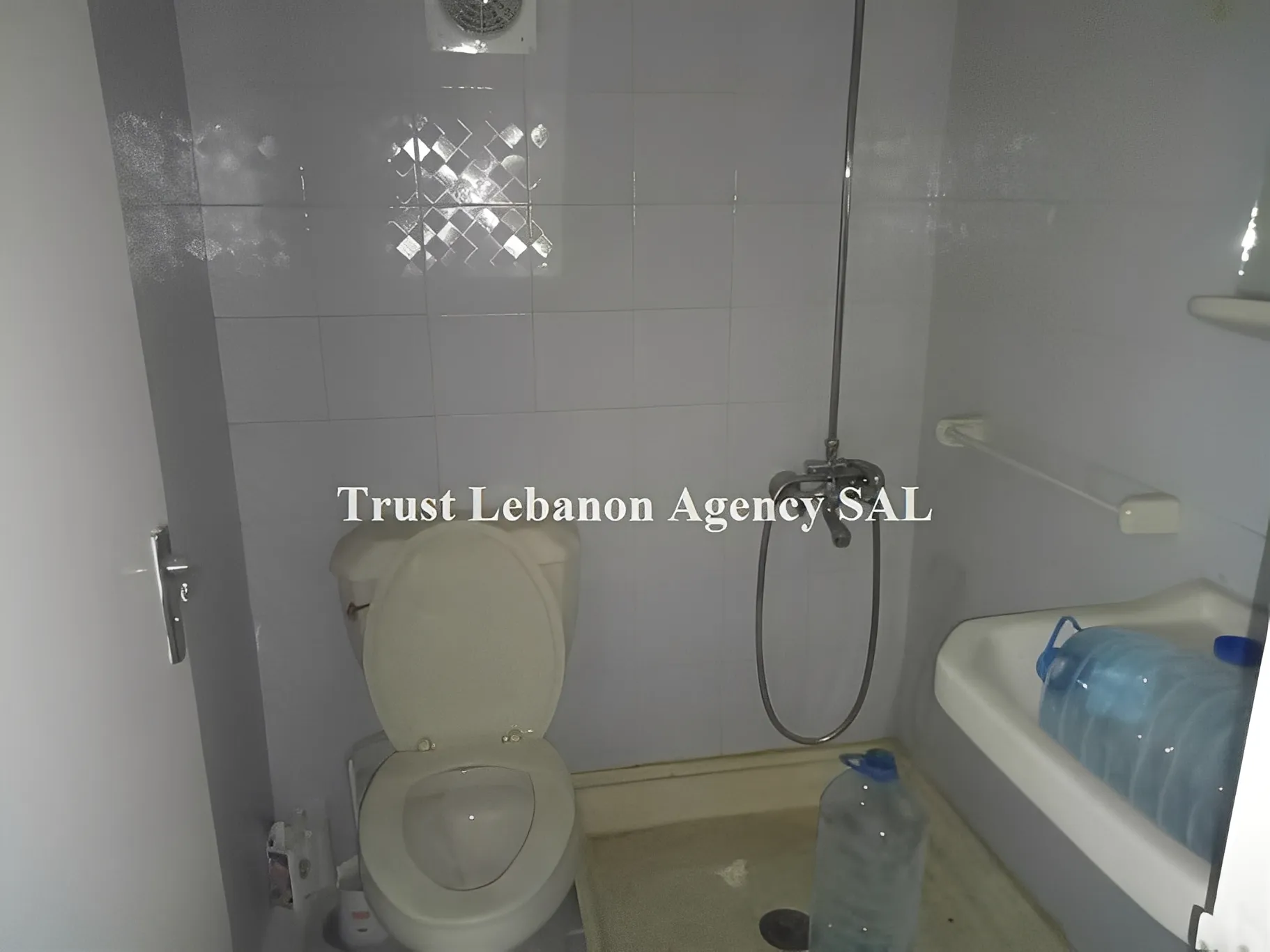 Office for sale in Baabda, Hazmieh