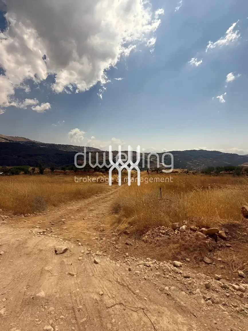 Land for sale in Faraya