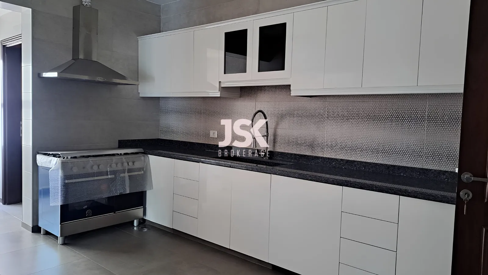 Apartment for Sale in Jnah