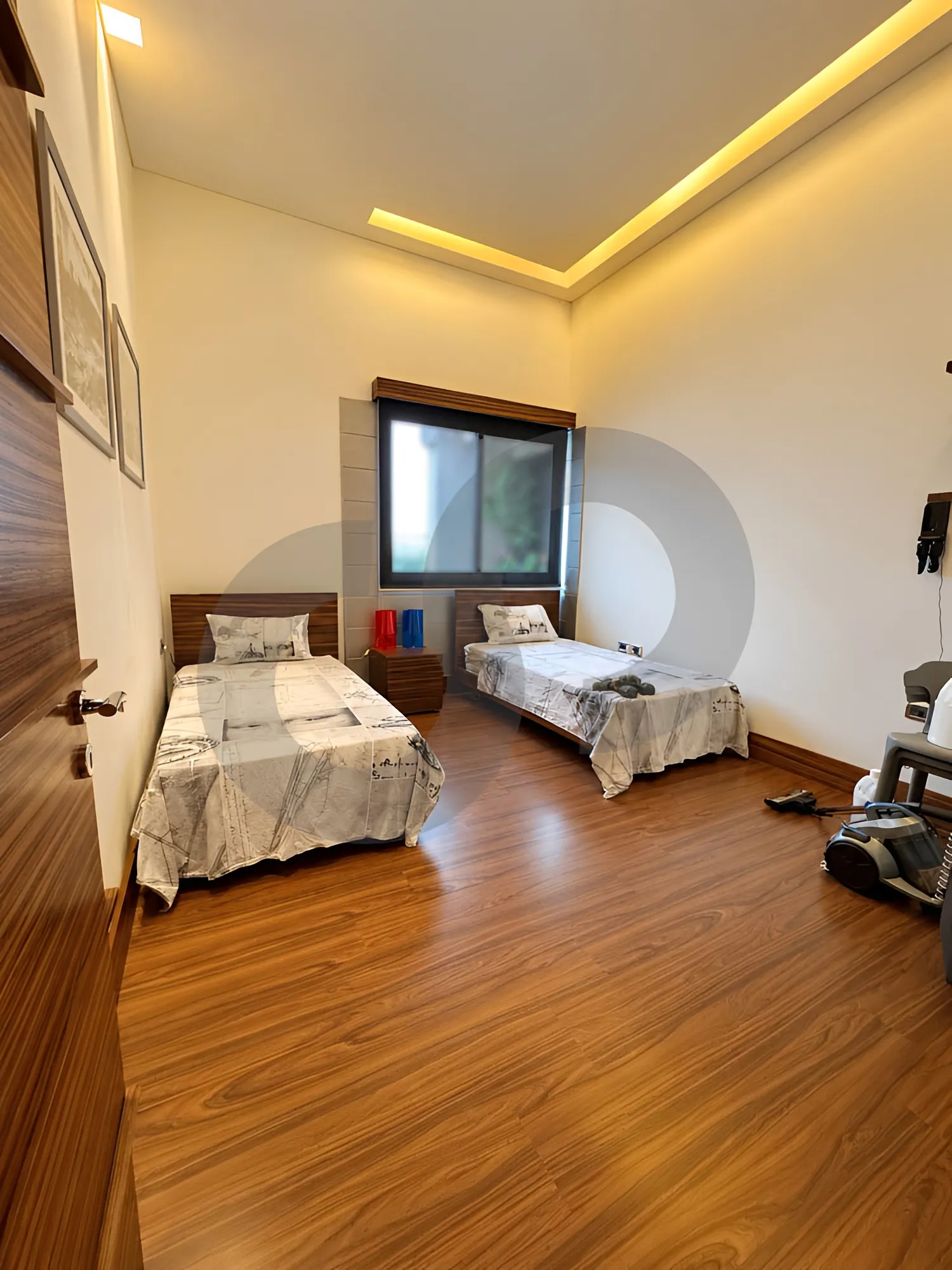 Apartment for Sale in Haret Sakher