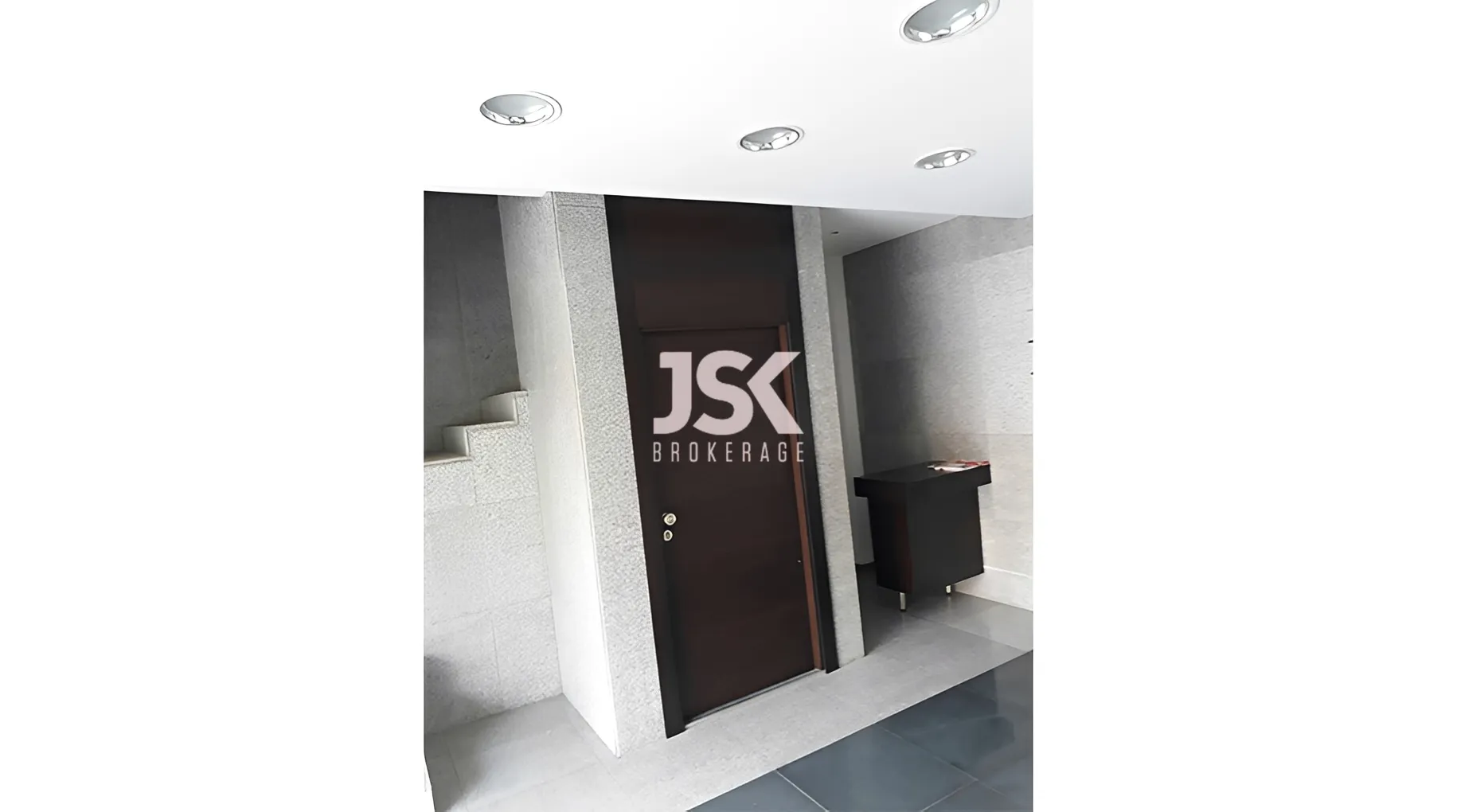 Office for Rent in Dekwaneh