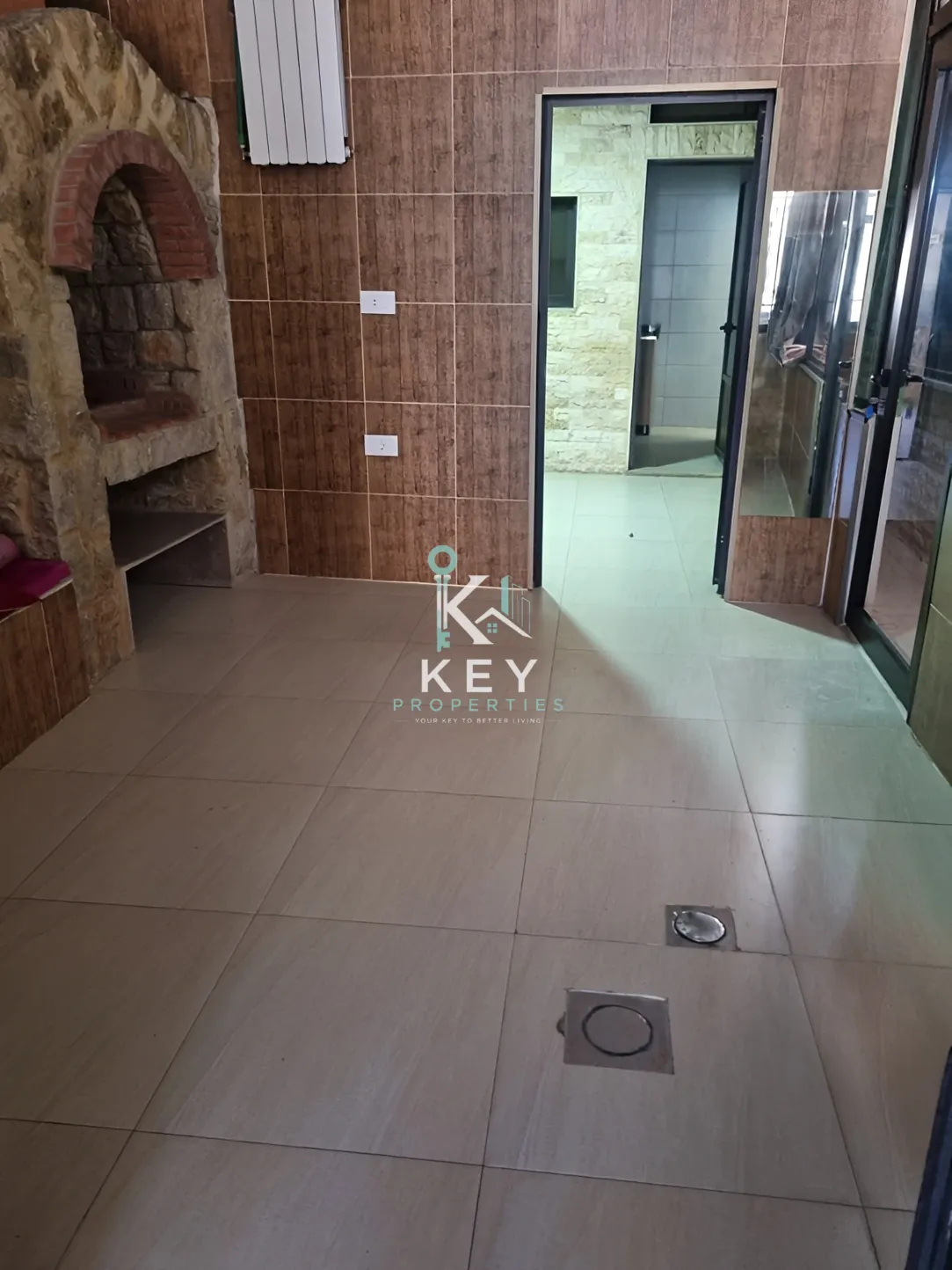 Studio for rent in Qornet El Hamra, Lebanon - 1 bed, 1 bath