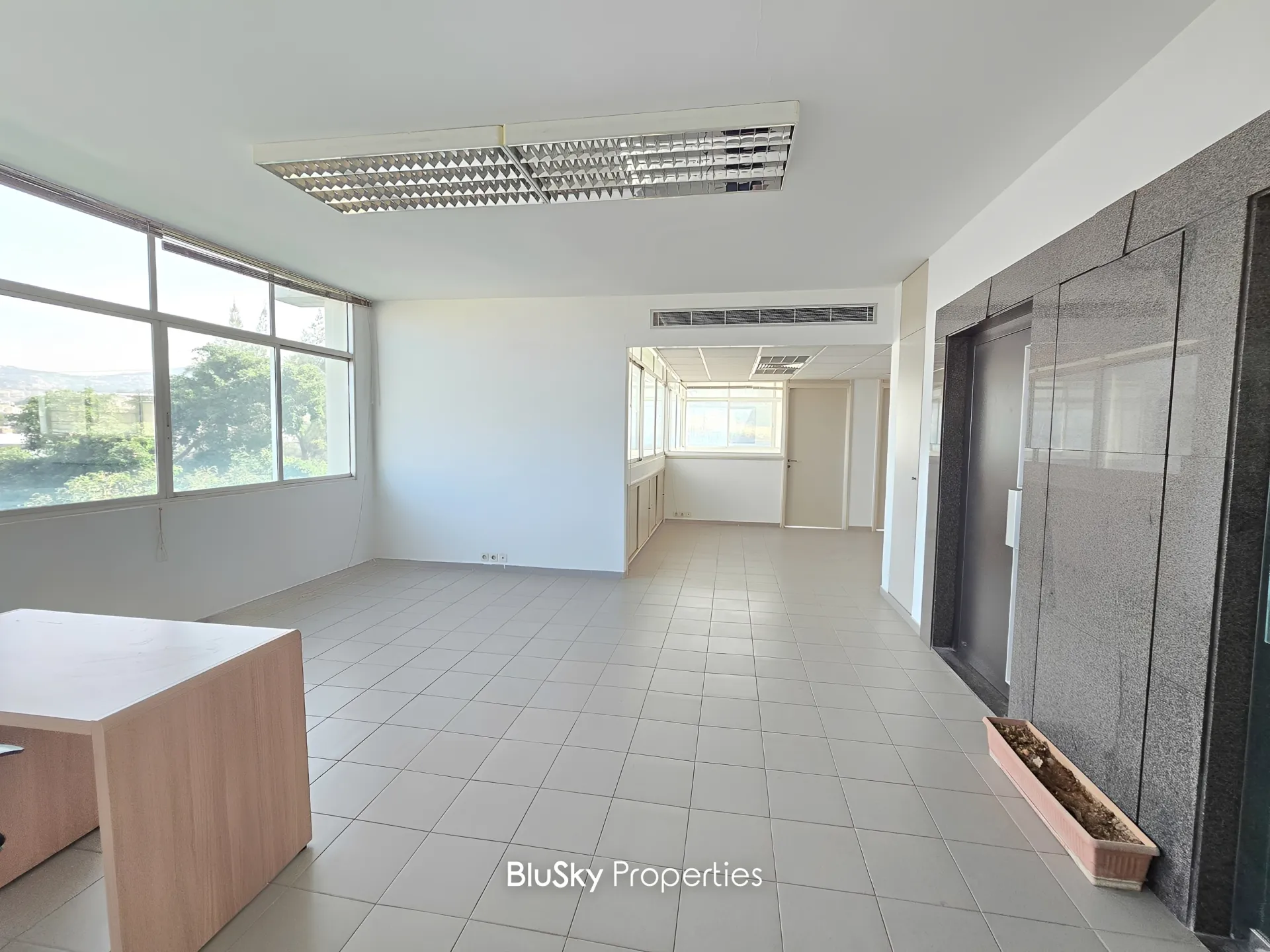 Office for rent in Mar Roukouz