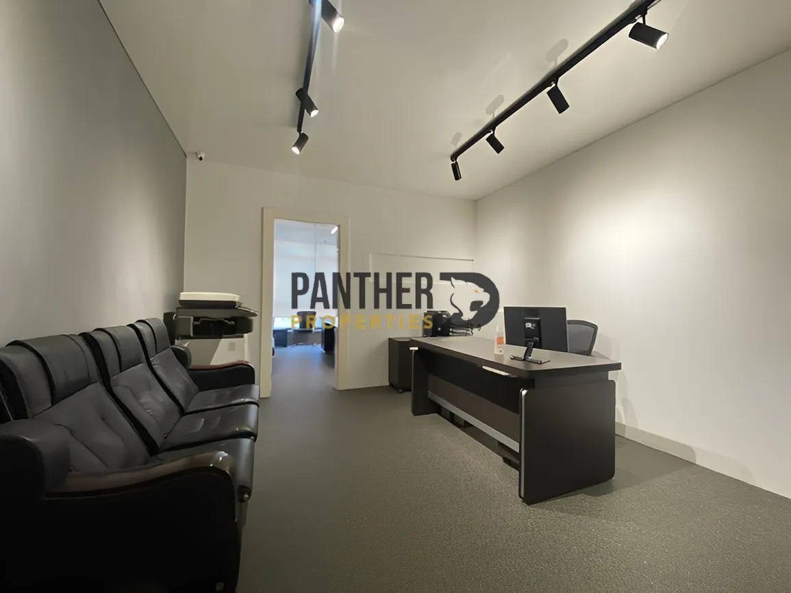 Office for rent in Dekwaneh