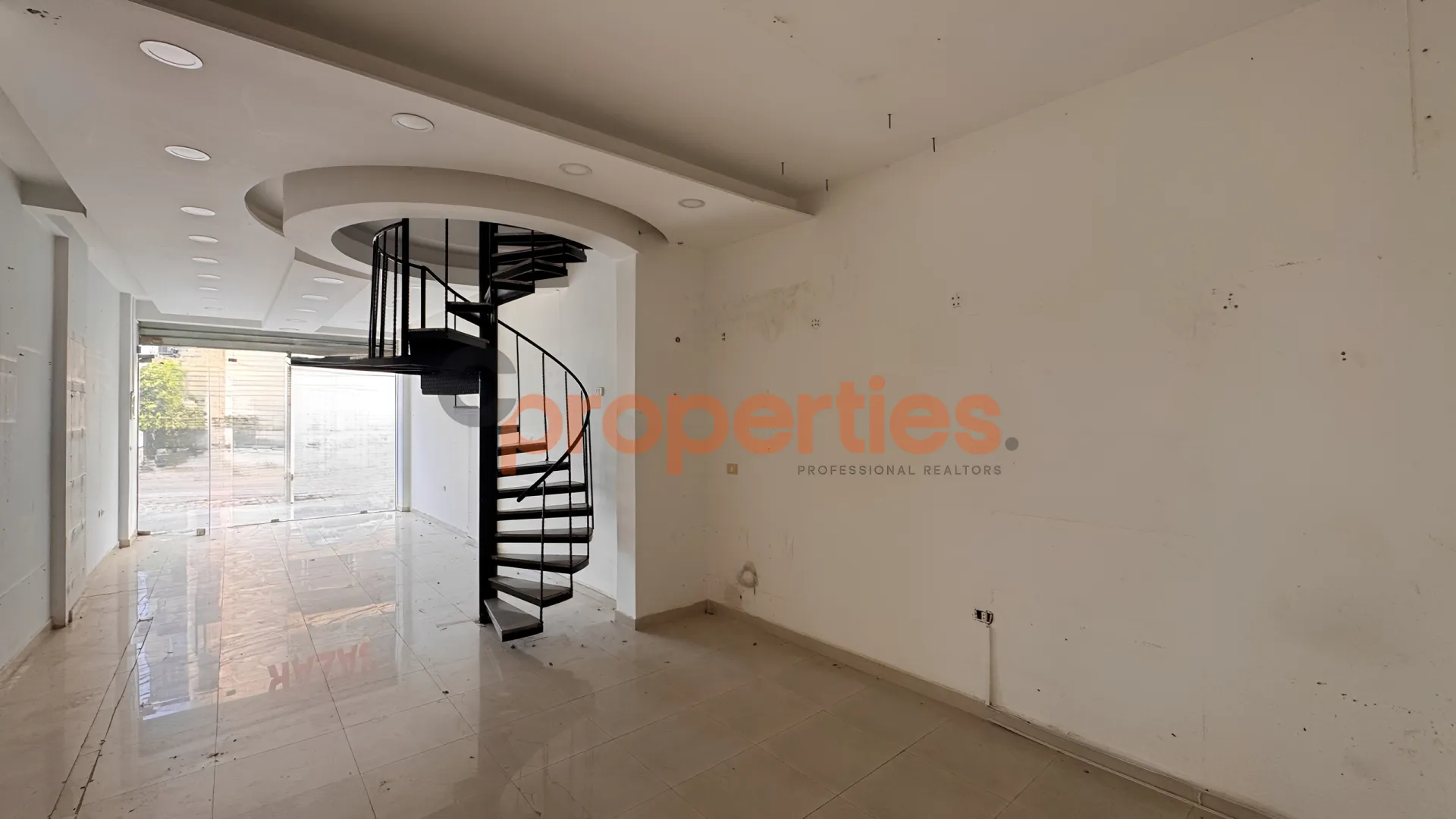 Shop for Rent in Aaoukar