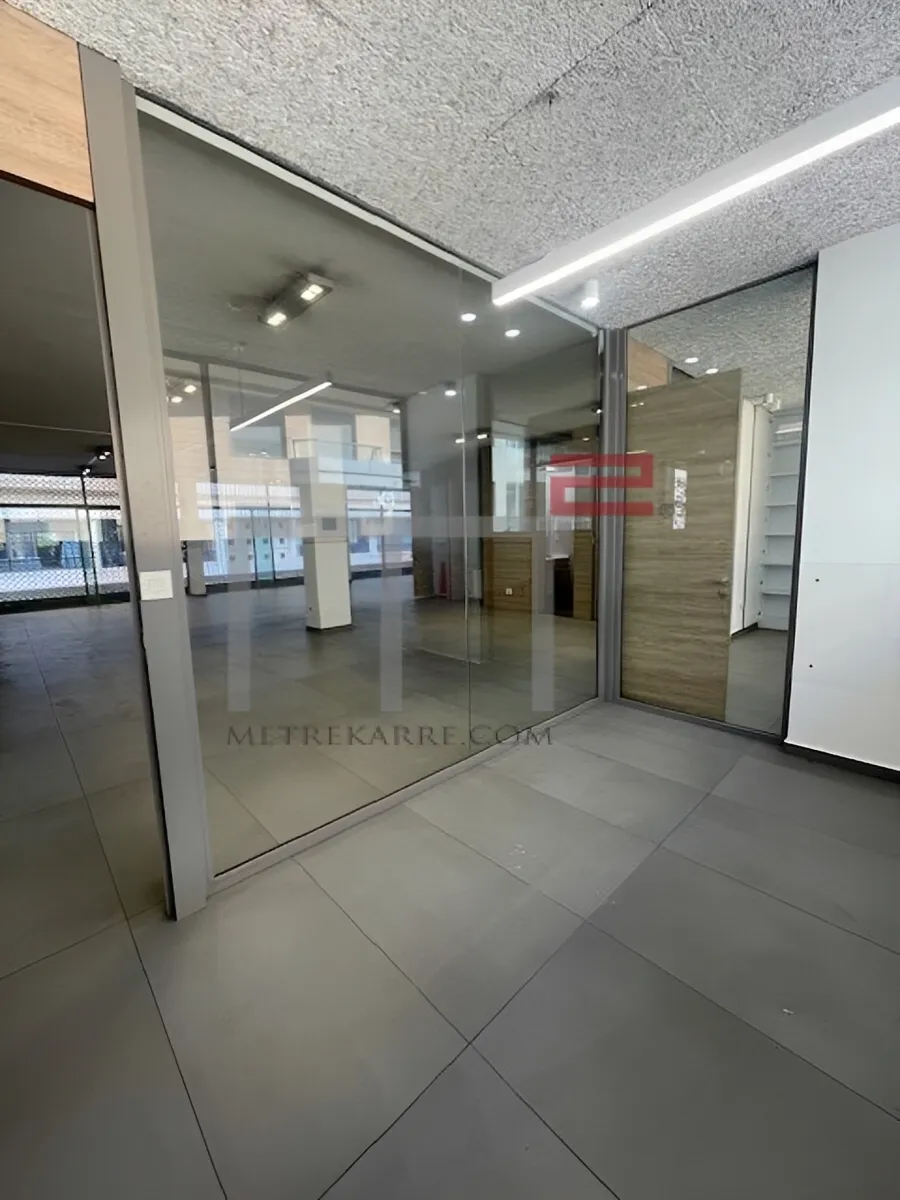 Office for rent in Nasra