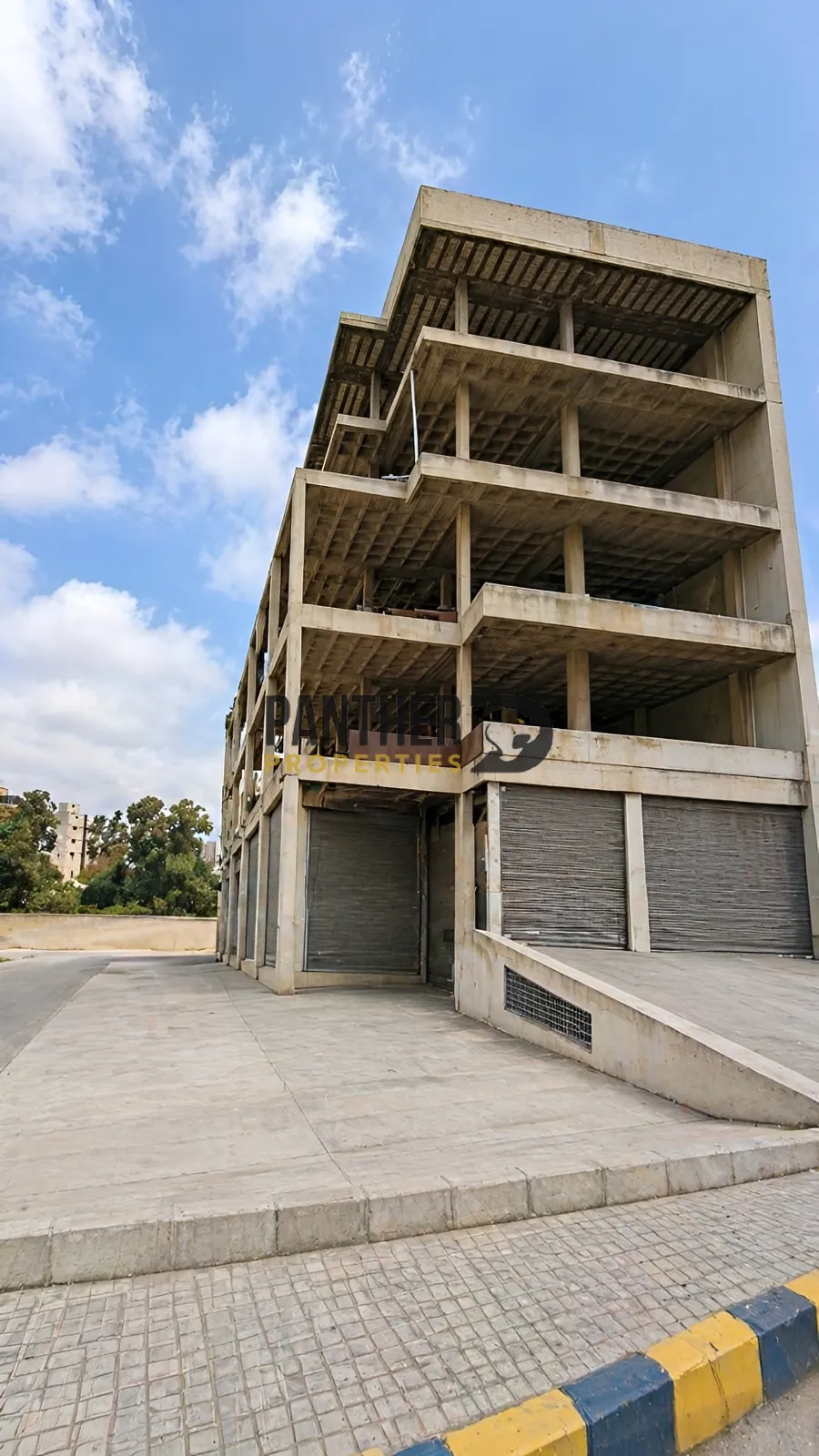 Commercial for sale in Dekwaneh, lebanon