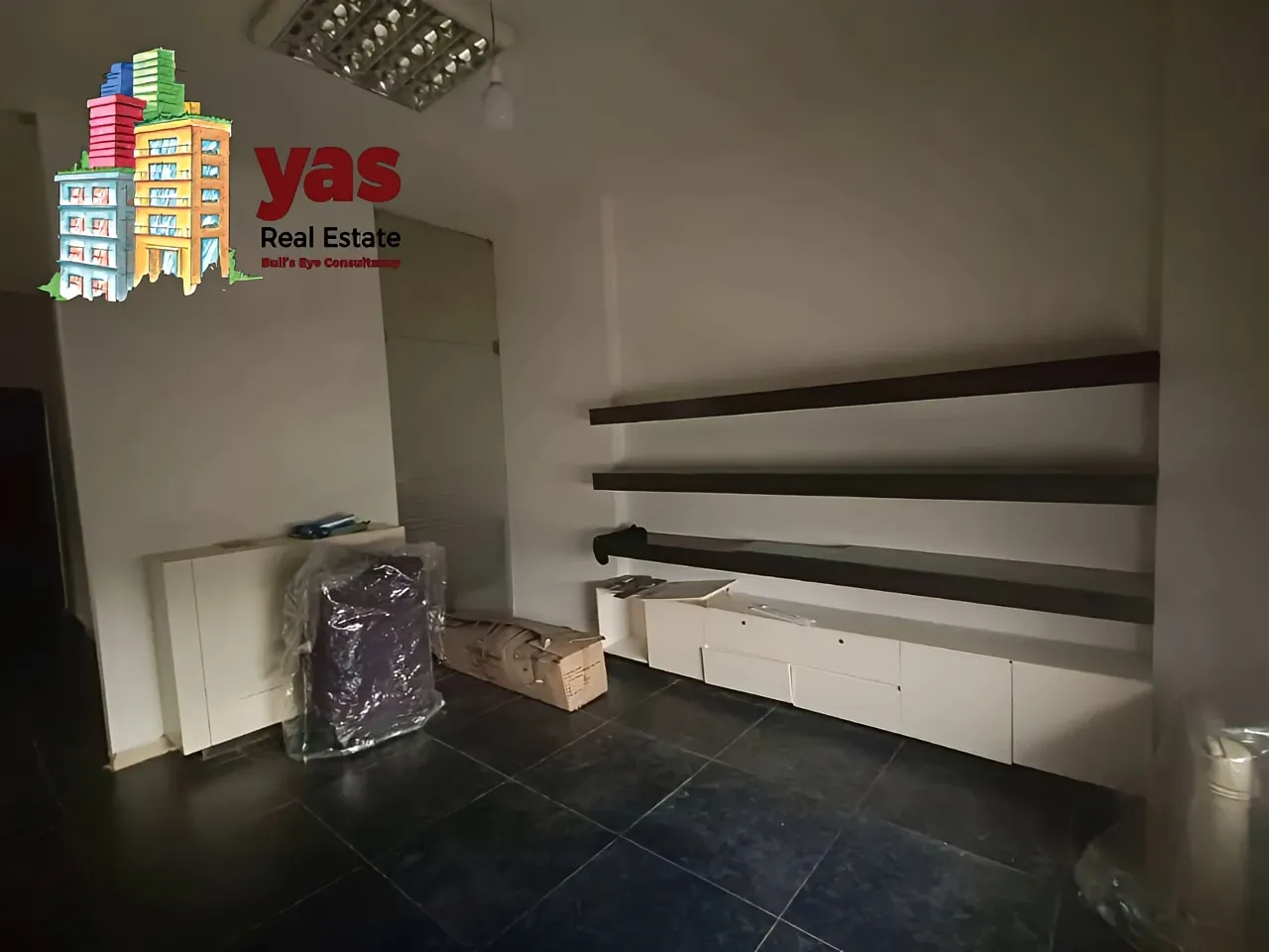 Office for rent in Rawda