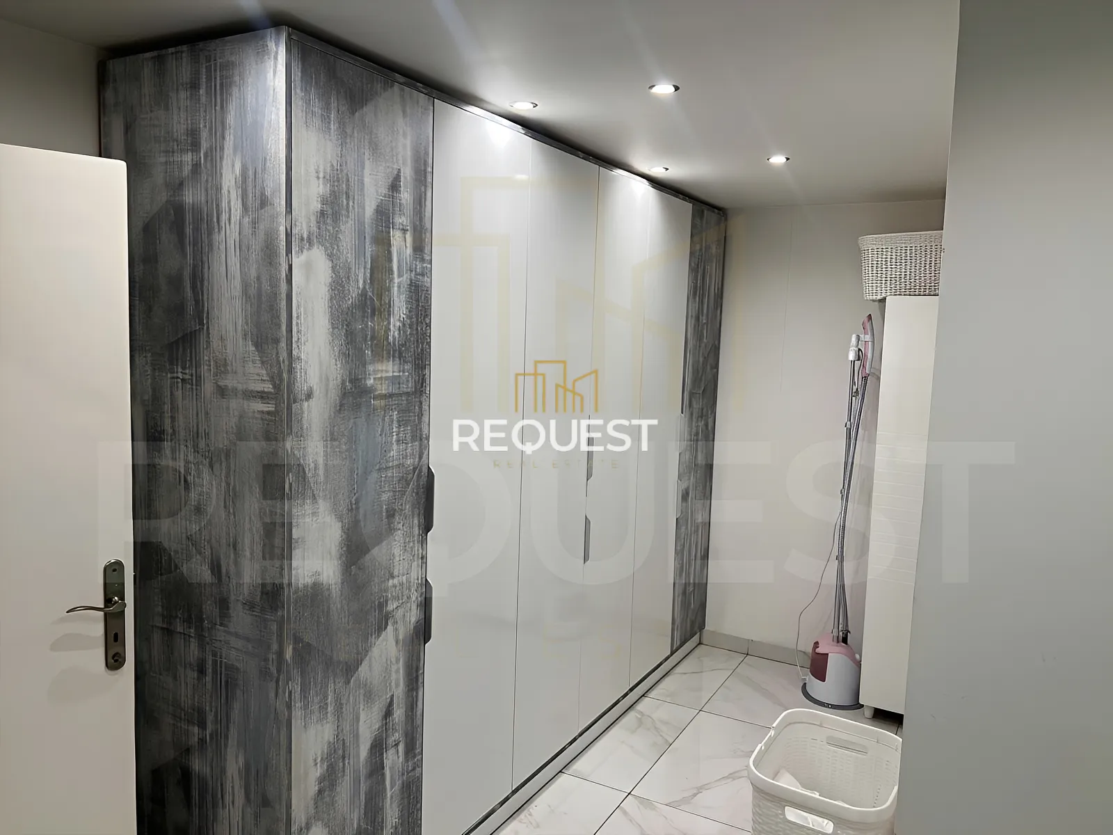 Apartment for rent in Achrafieh, beirut, lebanon