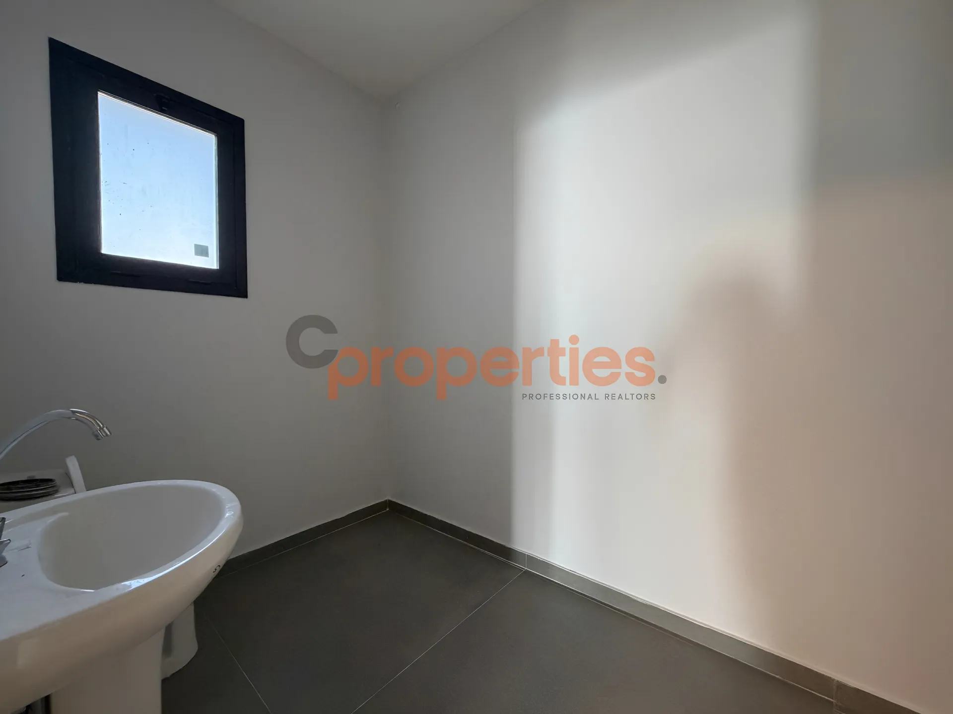 Chalet for Sale in Faqra