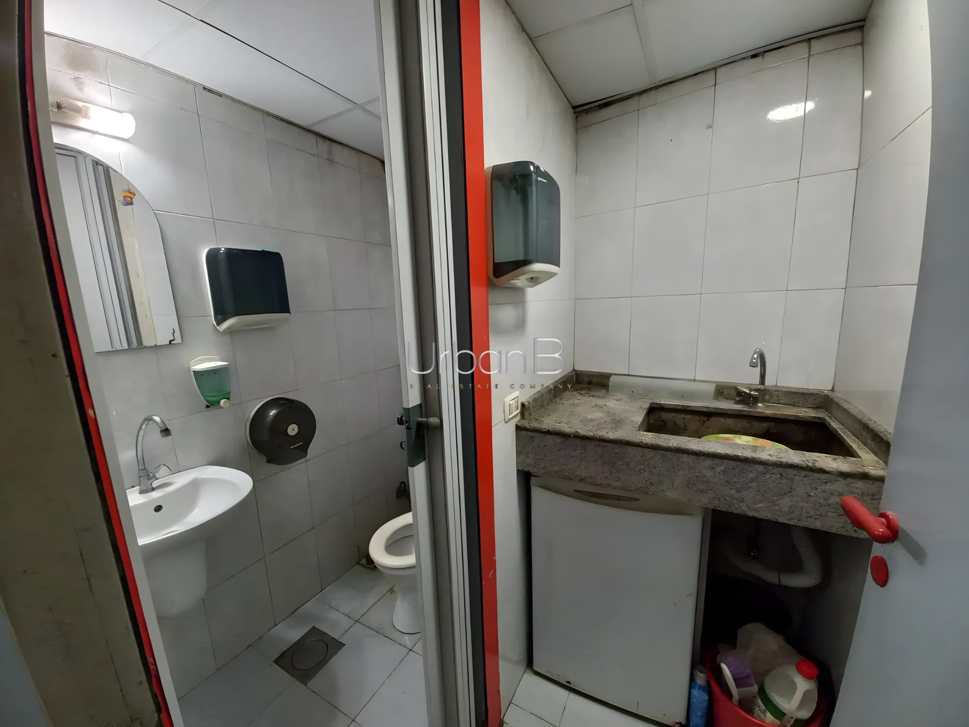 Office for rent in Forn el chebbak, lebanon