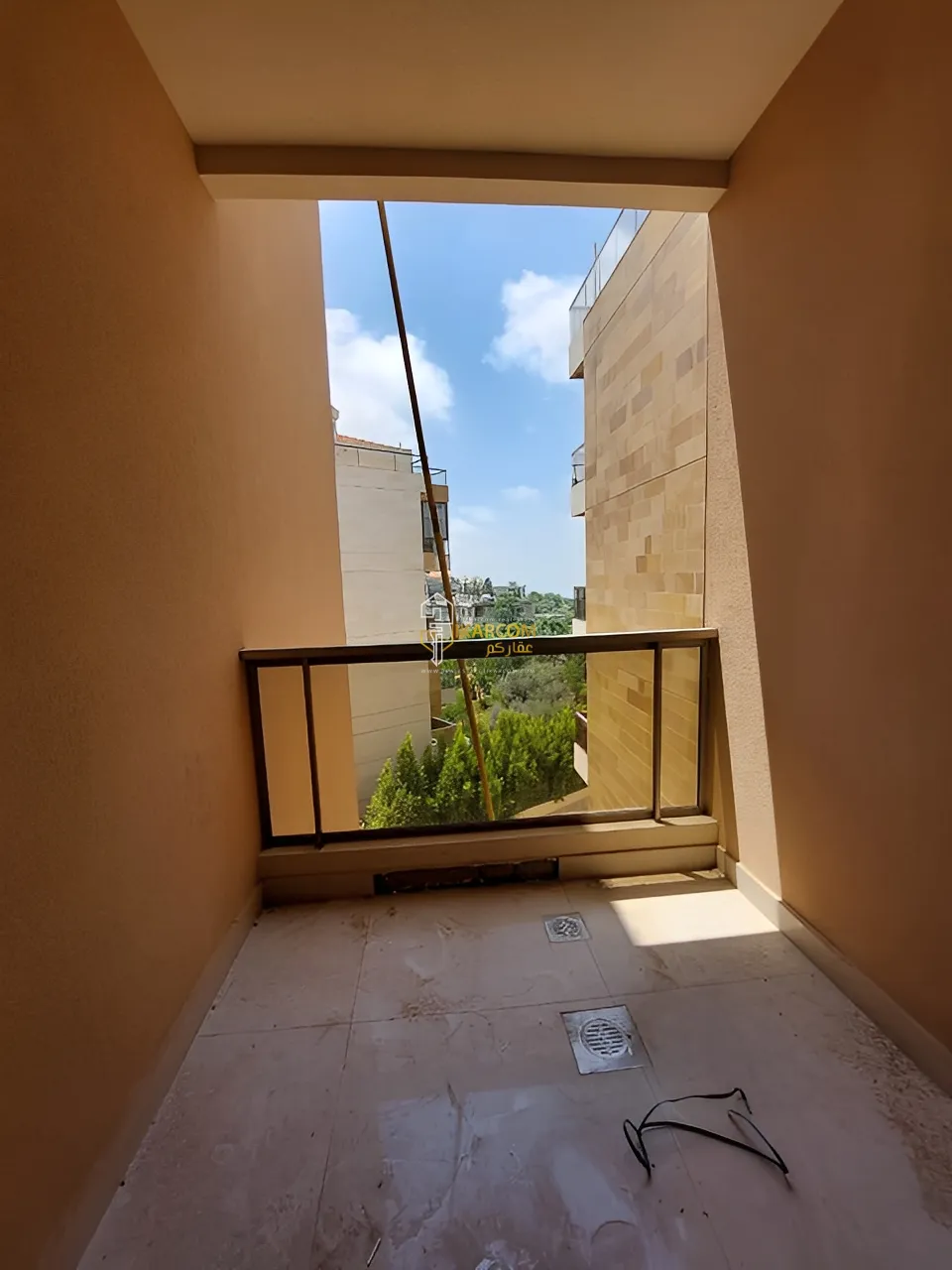 Apartment for Sale in Jouret El Ballout